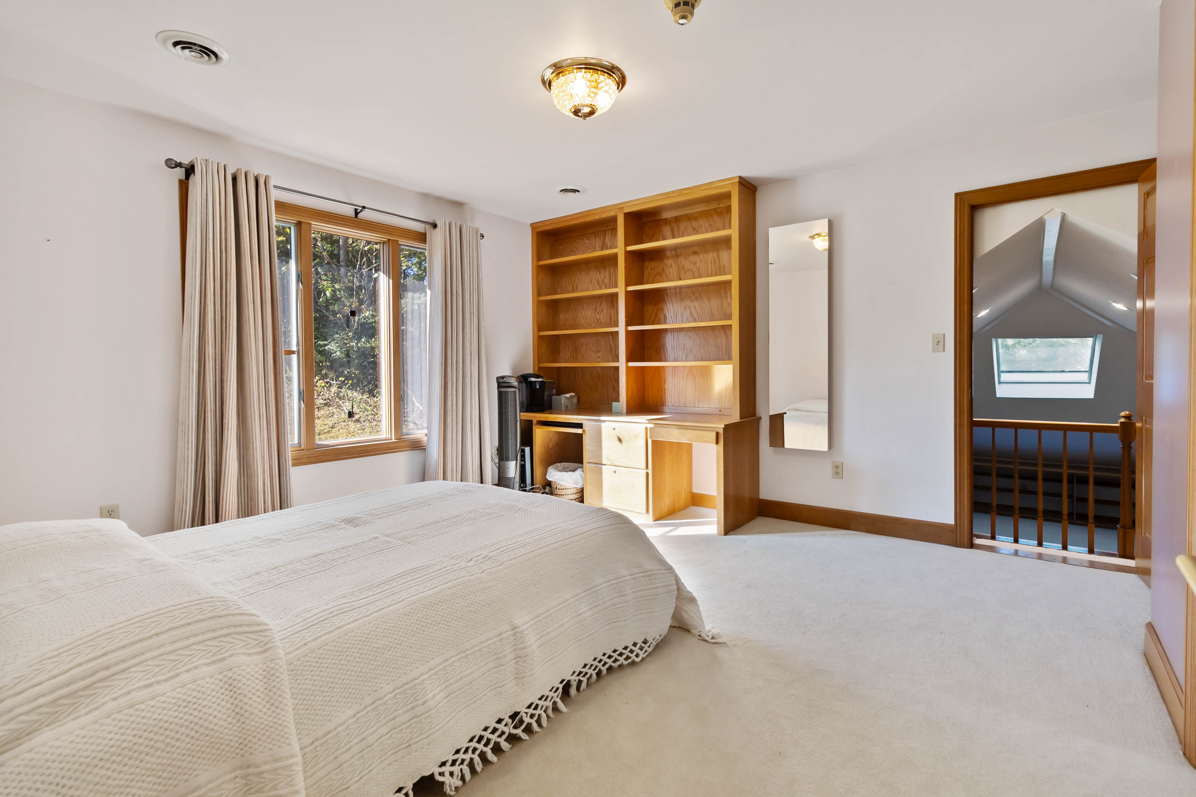 Somerset, Kentucky, 42501, United States, 4 Bedrooms Bedrooms, ,3 BathroomsBathrooms,Residential,For Sale,1980491