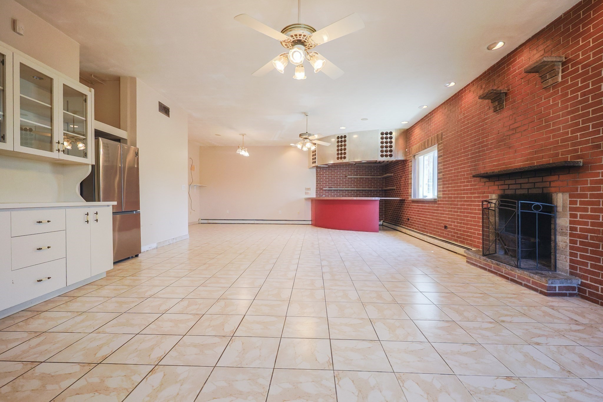 Revere, Massachusetts, 02151, United States, 4 Bedrooms Bedrooms, ,2 BathroomsBathrooms,Residential,For Sale,1934977