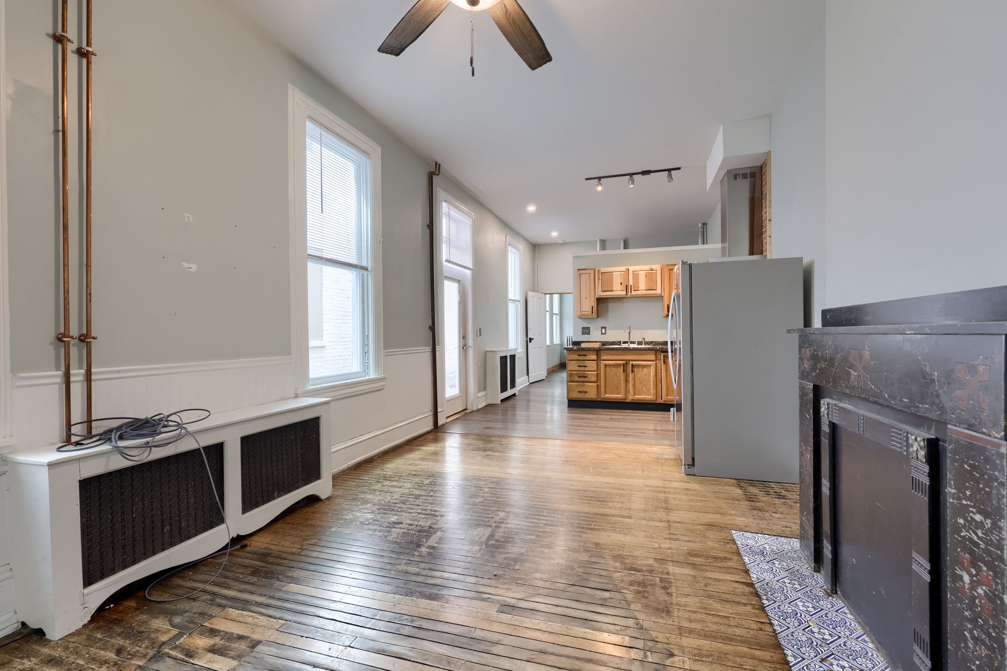  205 E King St - 物件實景