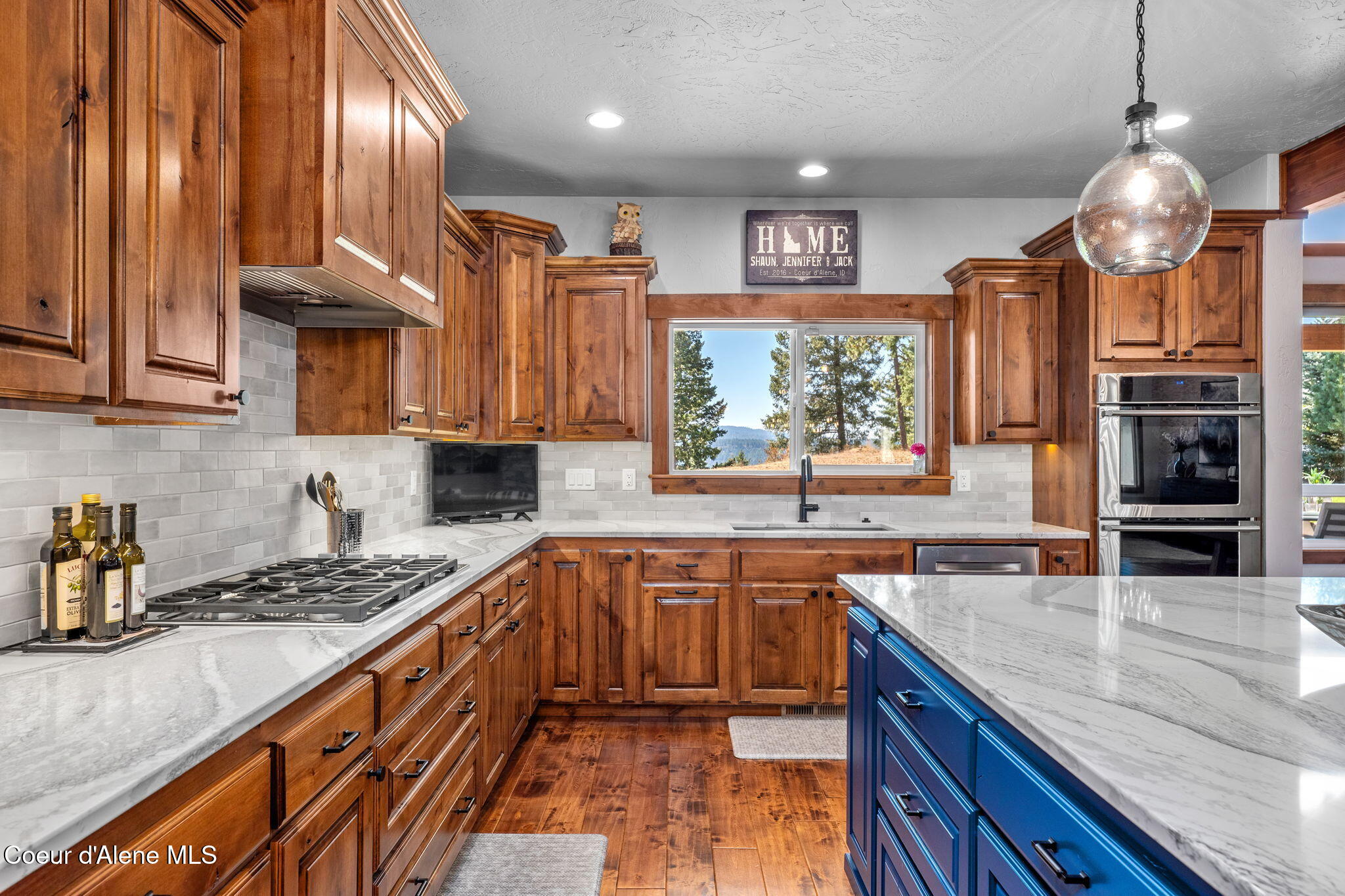 Coeur d'Alene, Idaho, 83814, United States, 3 Bedrooms Bedrooms, ,3 BathroomsBathrooms,Residential,For Sale,1976305