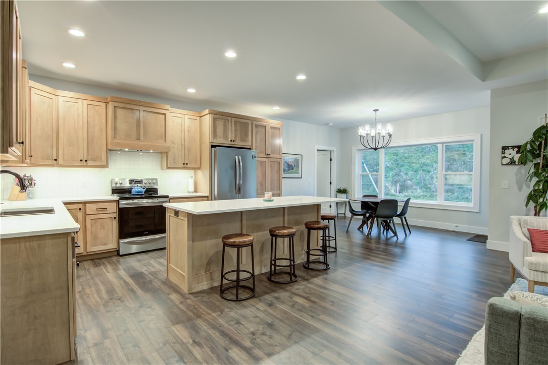 Eleva, Wisconsin, 54738, United States, 5 Bedrooms Bedrooms, ,3 BathroomsBathrooms,Residential,For Sale,1989894