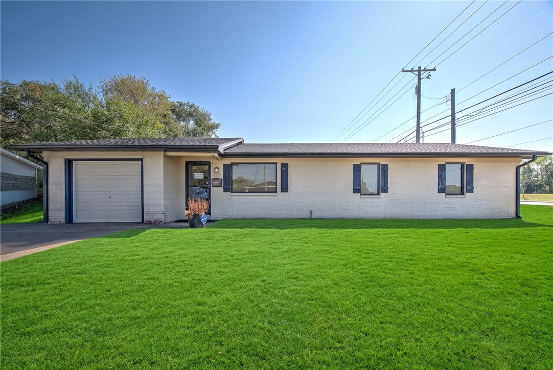 C St, Bentonville, AR 72712