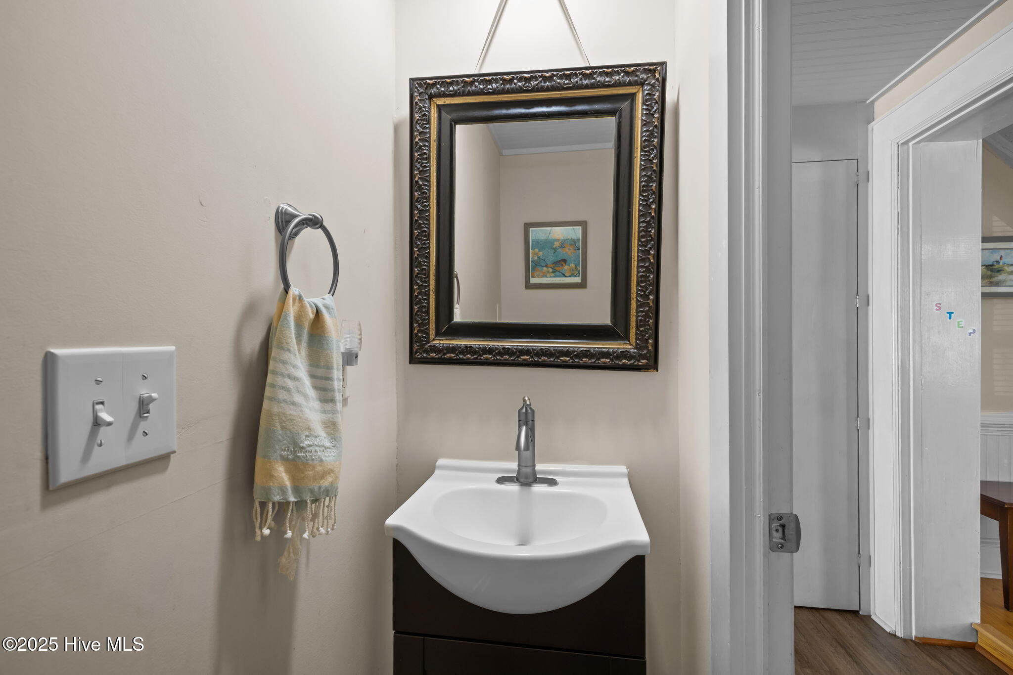 Beaufort, North Carolina, 28516, United States, 3 Bedrooms Bedrooms, ,2 BathroomsBathrooms,Residential,For Sale,1994463