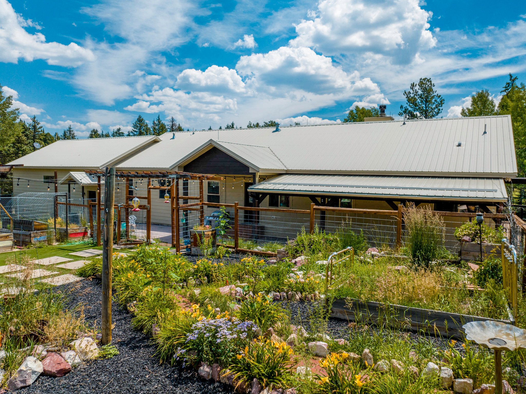 Divide, Colorado, 80814, United States, 3 Bedrooms Bedrooms, ,2 BathroomsBathrooms,Residential,For Sale,1918151