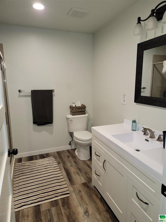 Truesdale, Iowa, 50592, United States, 5 Bedrooms Bedrooms, ,2 BathroomsBathrooms,Residential,For Sale,1976880