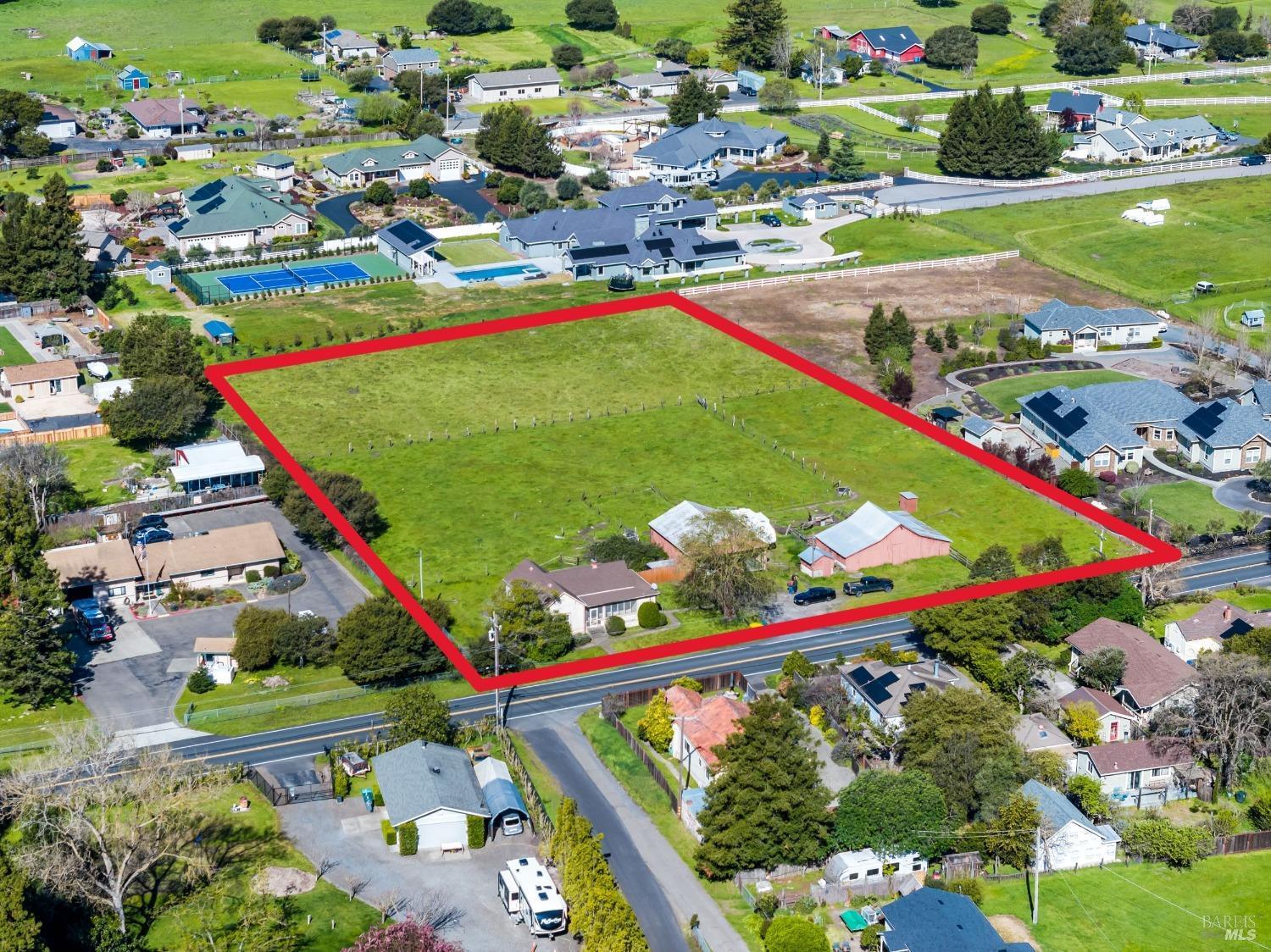 Petaluma, California, 94952, United States, 3 Bedrooms Bedrooms, ,1 BathroomBathrooms,Residential,For Sale,1758452