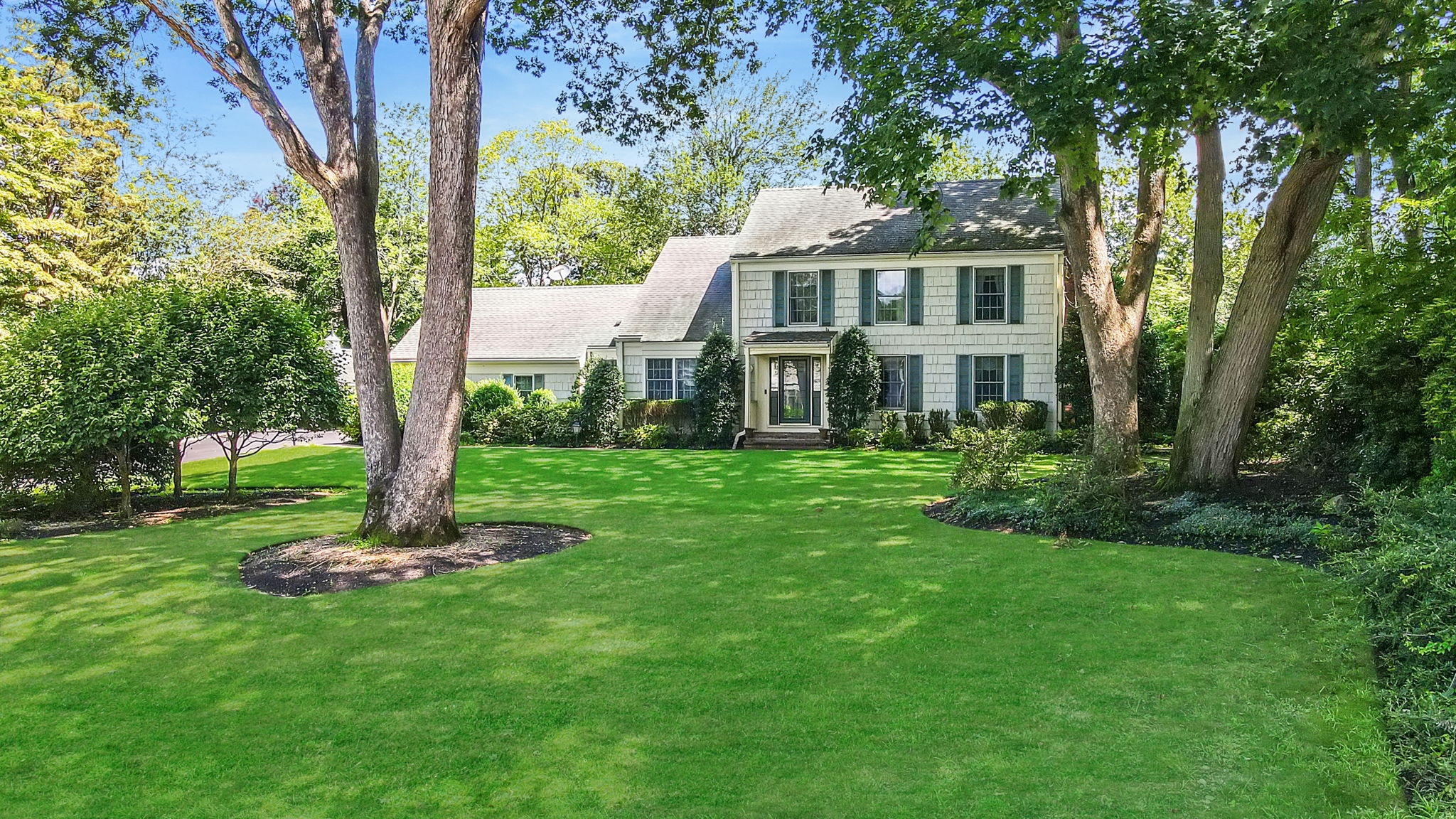 Mount Sinai, New York, 11766, United States, 4 Bedrooms Bedrooms, ,3 BathroomsBathrooms,Residential,For Sale,1924395