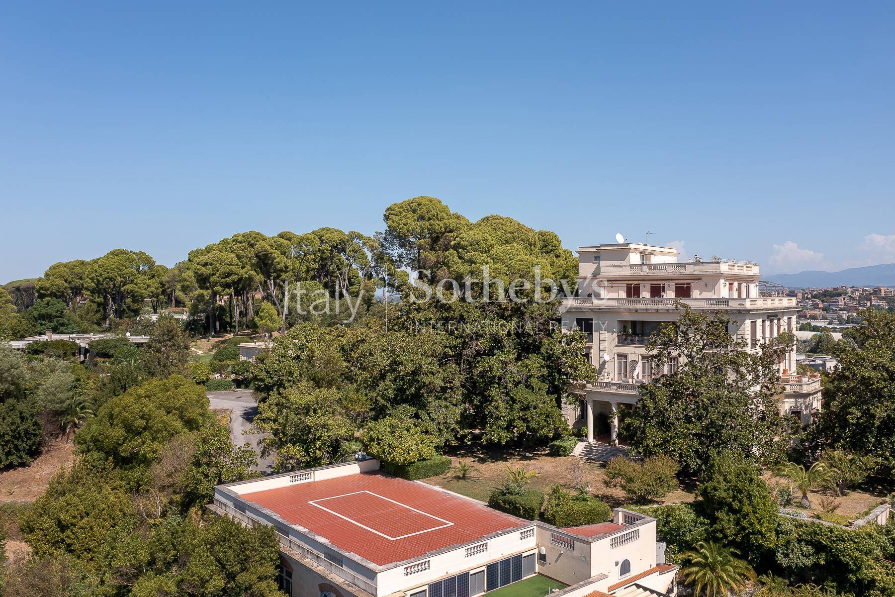  Period villa apartment Immersed in greenery on Via Flaminia - 物件實景