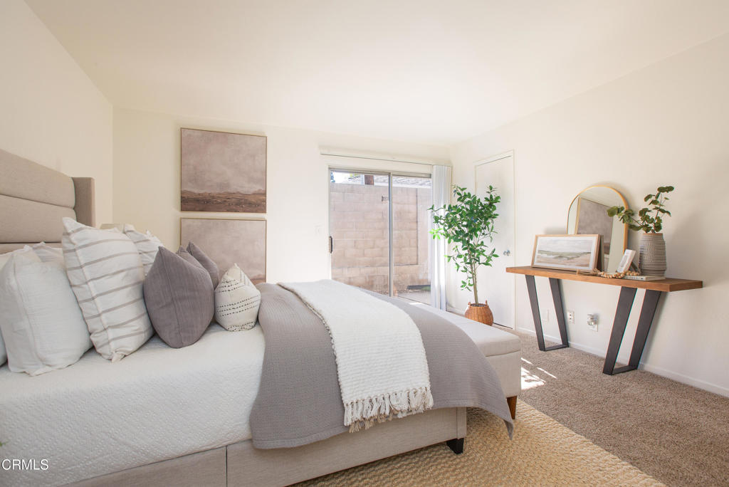 Tustin, California, 92780, United States, 2 Bedrooms Bedrooms, ,2 BathroomsBathrooms,Residential,For Sale,2002940