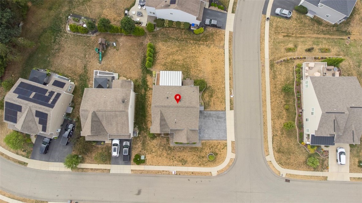 Jackson Twp, Pennsylvania, 16063, United States, 5 Bedrooms Bedrooms, ,4 BathroomsBathrooms,Residential,For Sale,1933406