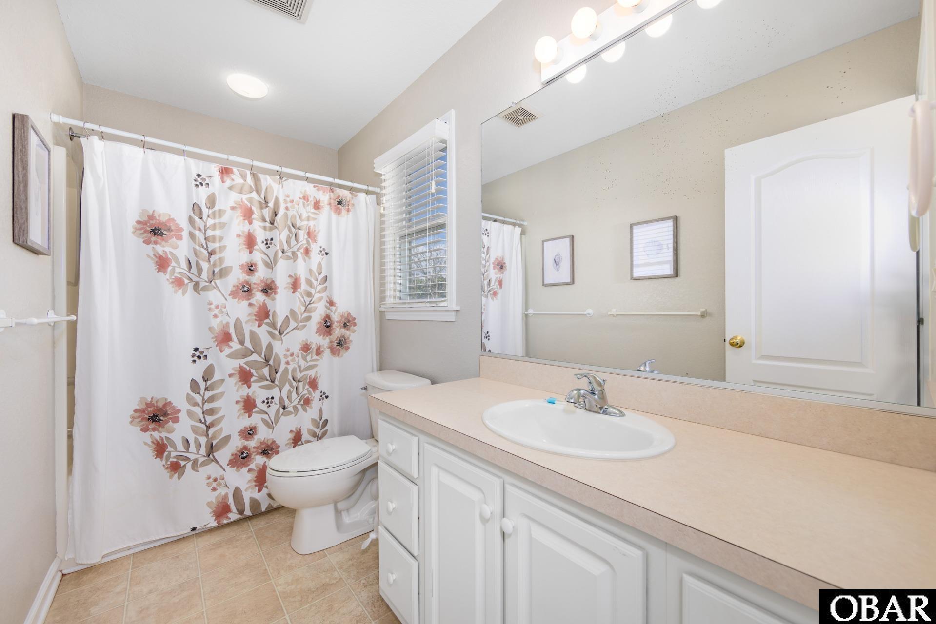 Corolla, North Carolina, 27927, United States, 6 Bedrooms Bedrooms, ,6 BathroomsBathrooms,Residential,For Sale,1827442