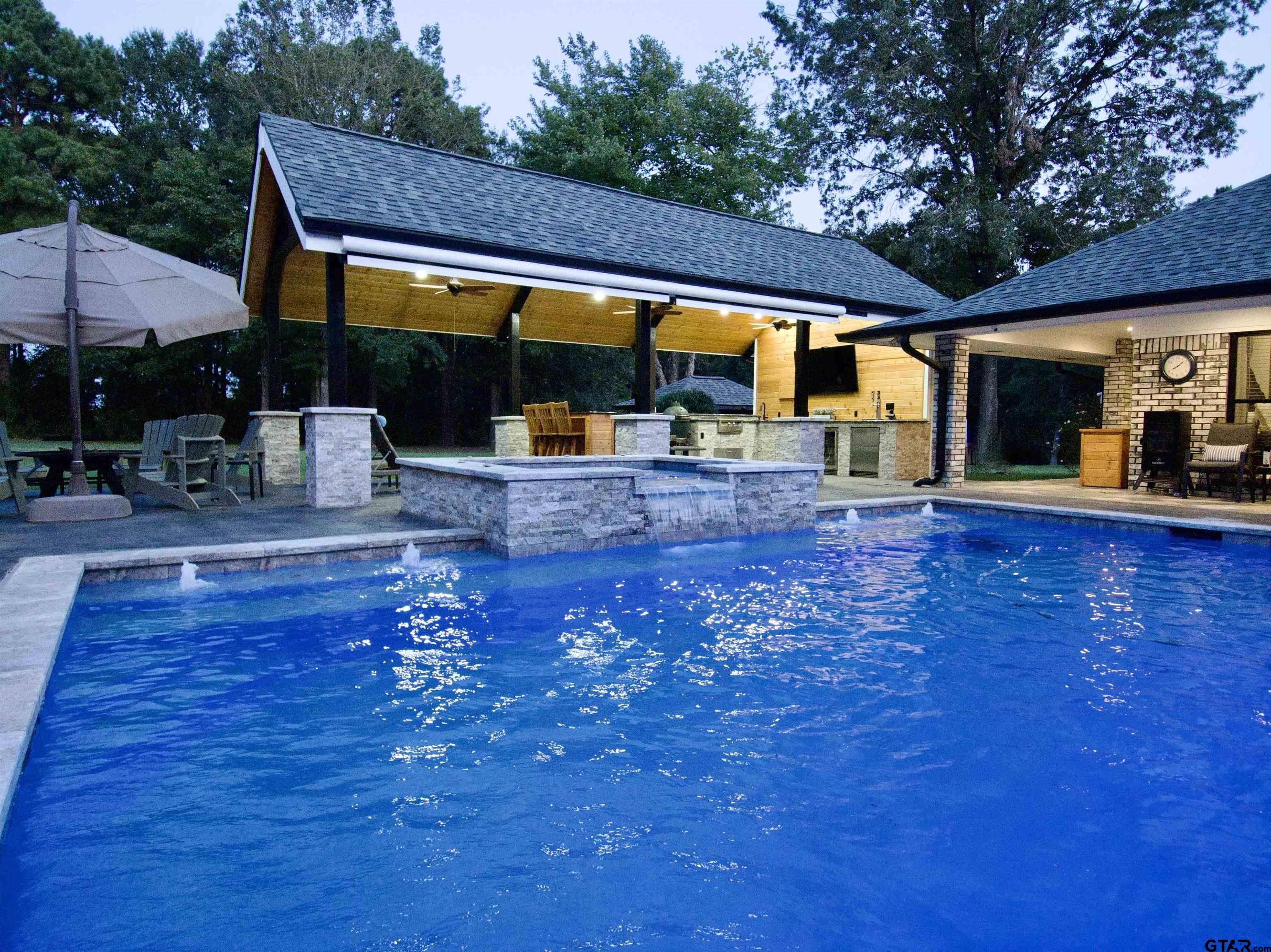 Pittsburg, Texas, 75686, United States, 4 Bedrooms Bedrooms, ,5 BathroomsBathrooms,Residential,For Sale,1942722