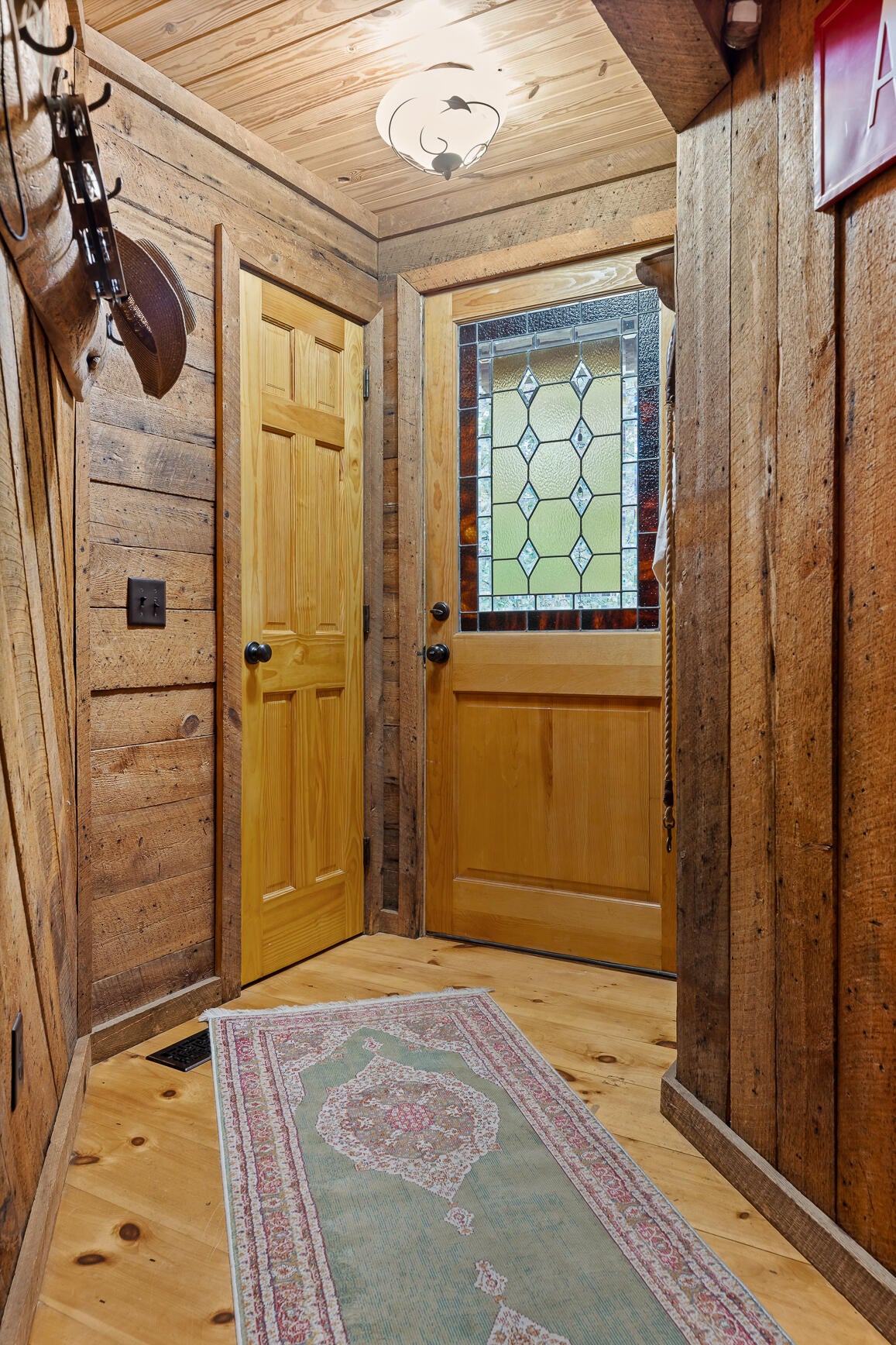 Mentone, Alabama, 35984, United States, 3 Bedrooms Bedrooms, ,2 BathroomsBathrooms,Residential,For Sale,1977298