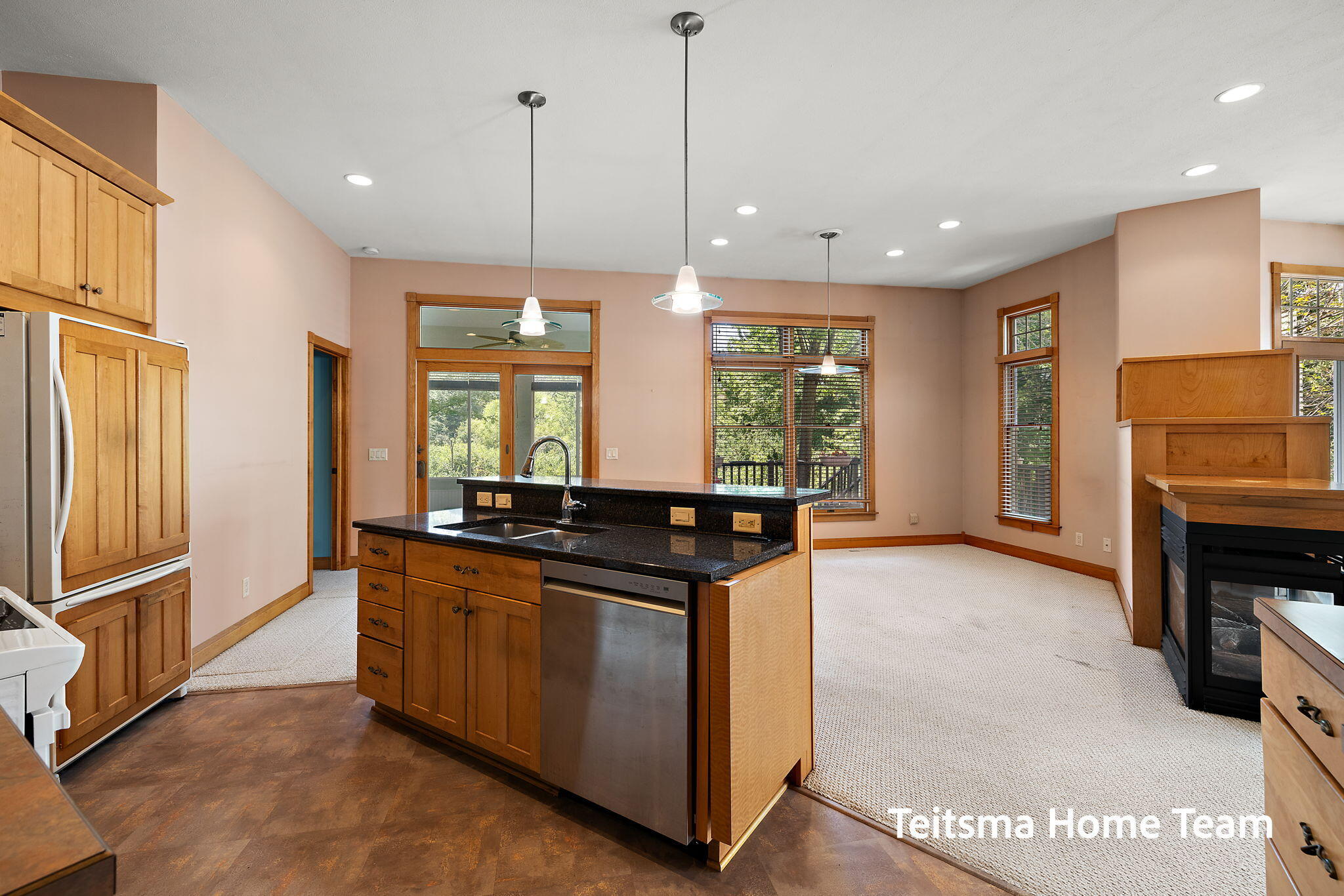 Spring Lake, Michigan, 49456, United States, 2 Bedrooms Bedrooms, ,3 BathroomsBathrooms,Residential,For Sale,1901119