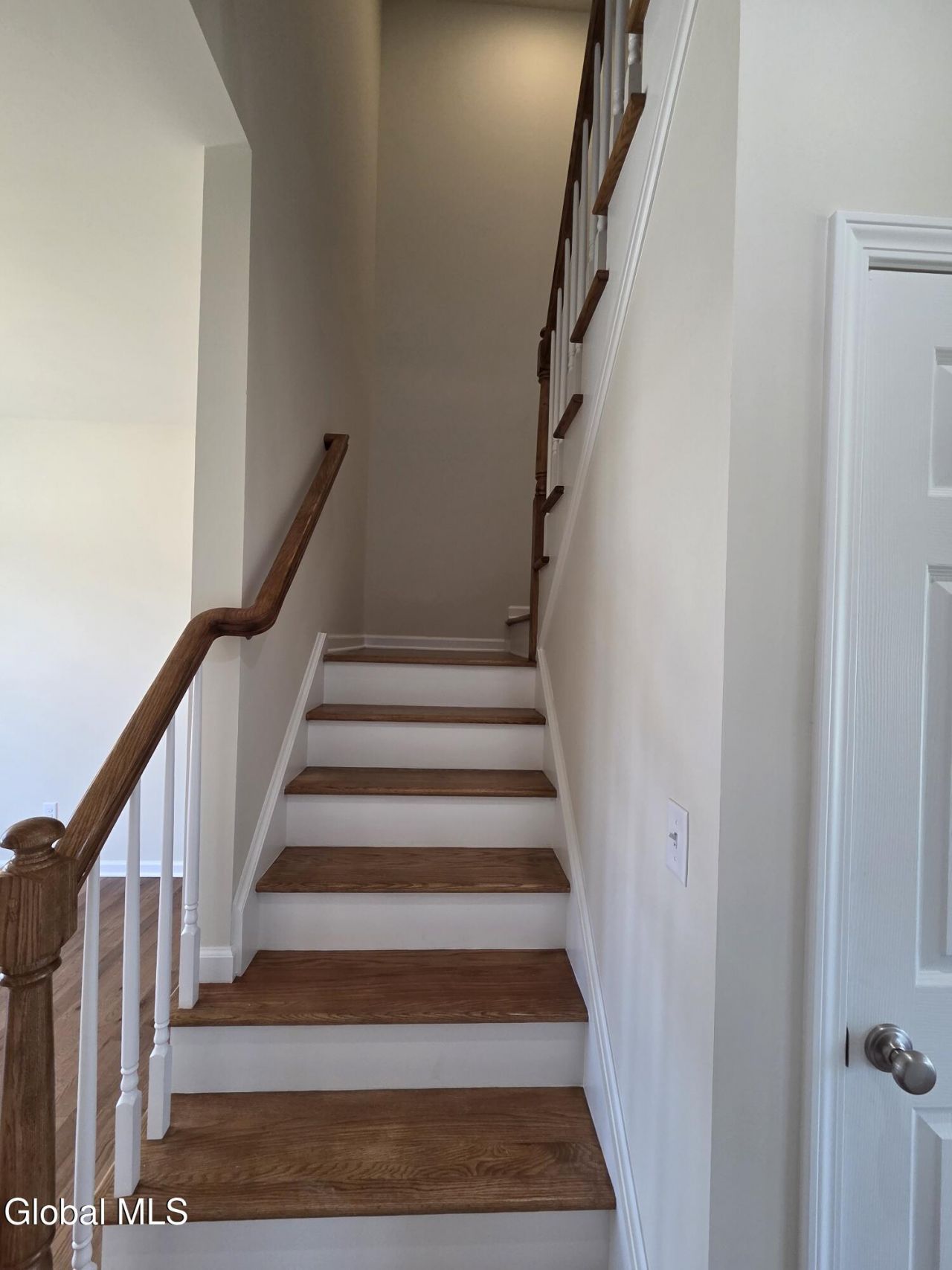 Mechanicville, New York, 12118, United States, 3 Bedrooms Bedrooms, ,3 BathroomsBathrooms,Residential,For Sale,1908351