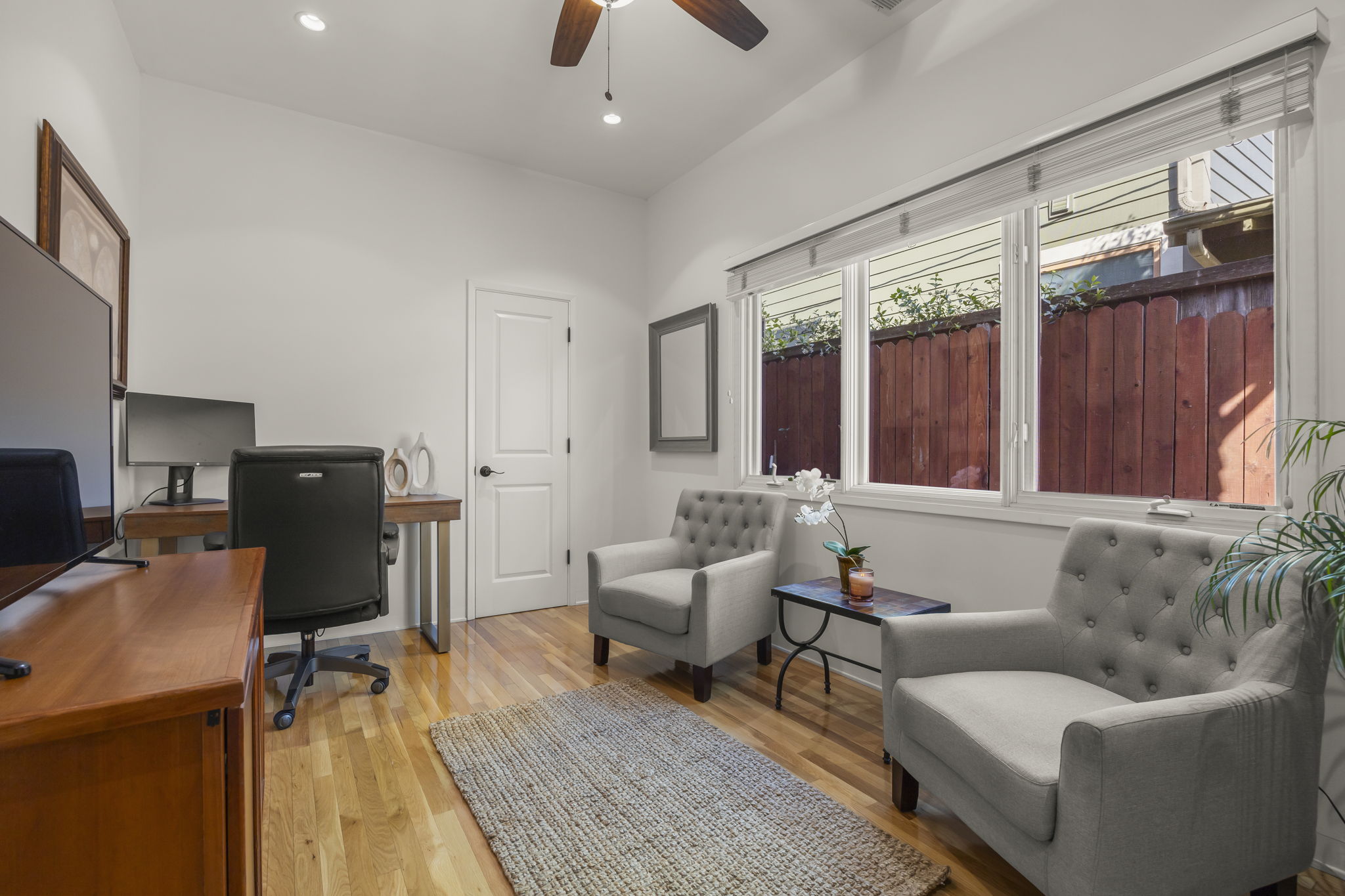  1310 Olive Street - 物件實景