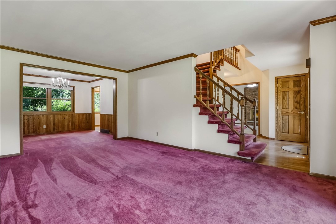Altoona, Wisconsin, 54720, United States, 4 Bedrooms Bedrooms, ,3 BathroomsBathrooms,Residential,For Sale,1891343