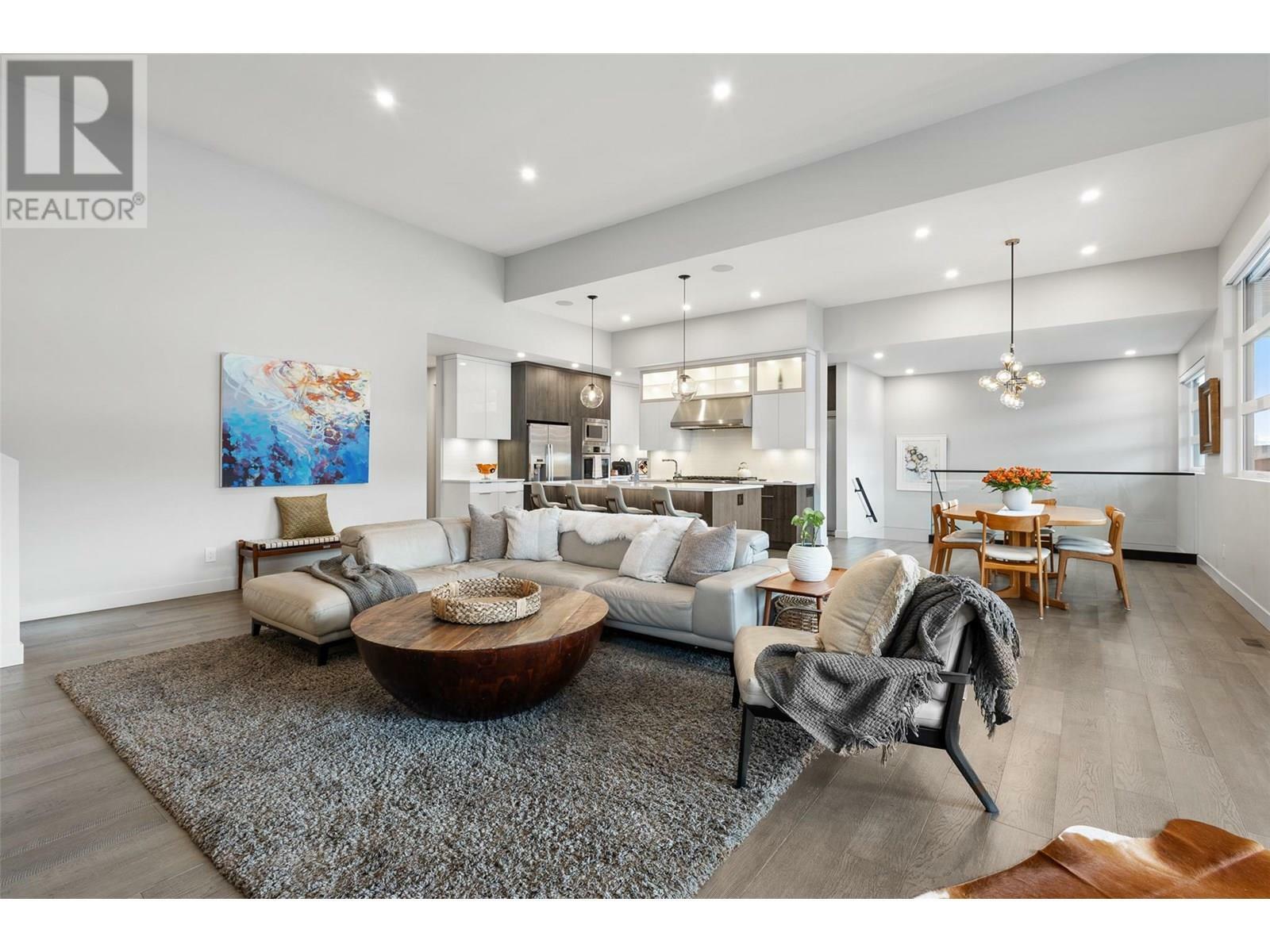 KELOWNA, British Columbia, V4V 1N4, CA, 4 Bedrooms Bedrooms, ,3 BathroomsBathrooms,Residential,For Sale,1859921