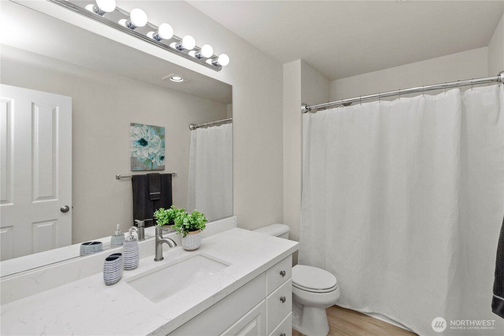 Snohomish, Washington, 98296, United States, 3 Bedrooms Bedrooms, ,3 BathroomsBathrooms,Residential,For Sale,1900545