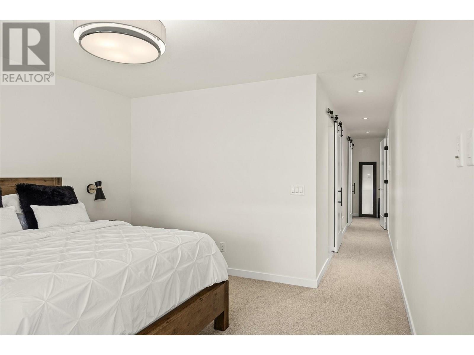 KELOWNA, British Columbia, V1V 0C9, CA, 5 Bedrooms Bedrooms, ,4 BathroomsBathrooms,Residential,For Sale,1875451