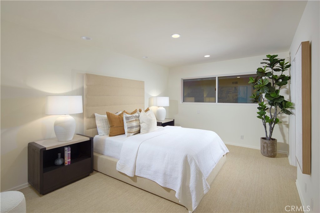 Newport Beach, California, 92660, United States, 8 Bedrooms Bedrooms, ,2 BathroomsBathrooms,Residential,For Sale,1877447