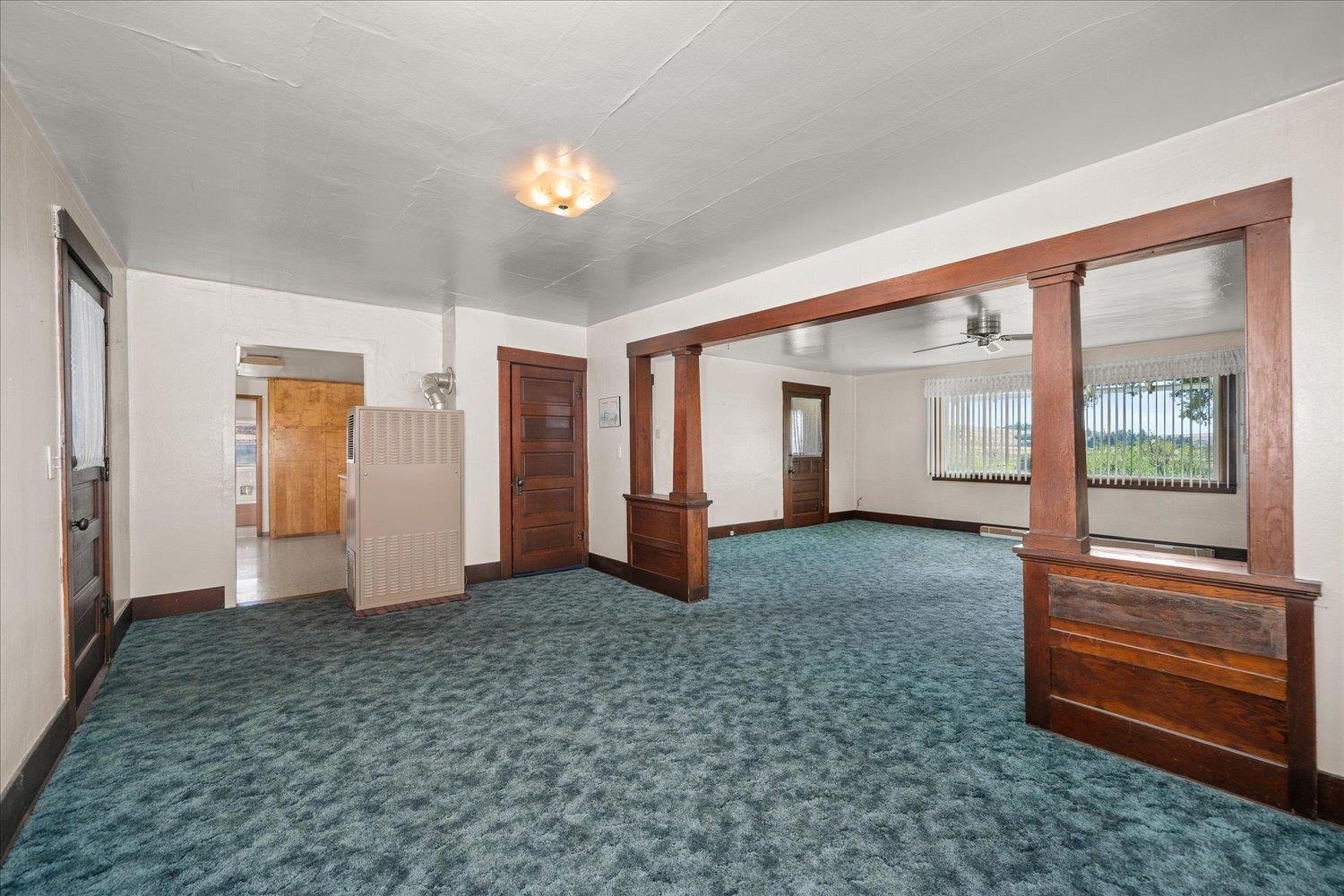Rosalia, Washington, 99170, United States, 3 Bedrooms Bedrooms, ,2 BathroomsBathrooms,Residential,For Sale,1943009