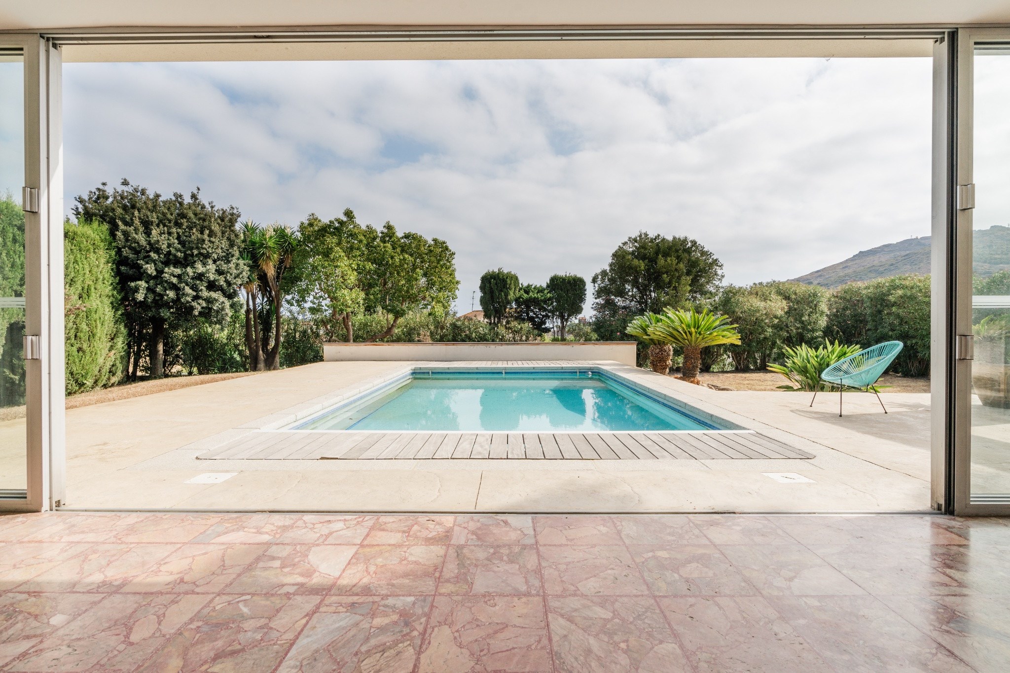  Property with sea and harbor view: 2 Houses, pool, and building potential - 物件實景