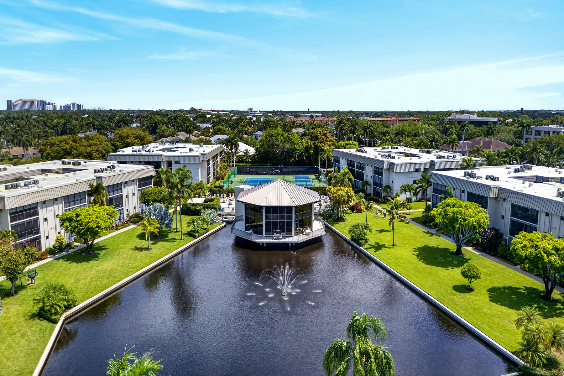  PARK SHORE - HIDDEN LAKE VILLAS - 物件實景