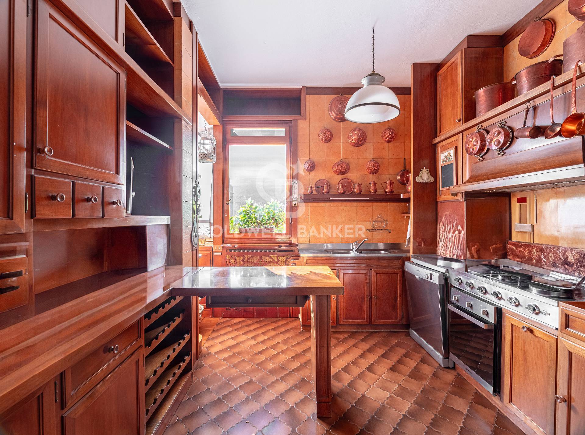 Seregno, Monza e Brianza, 20038, IT, 4 Bedrooms Bedrooms, ,4 BathroomsBathrooms,Residential,For Sale,1938975