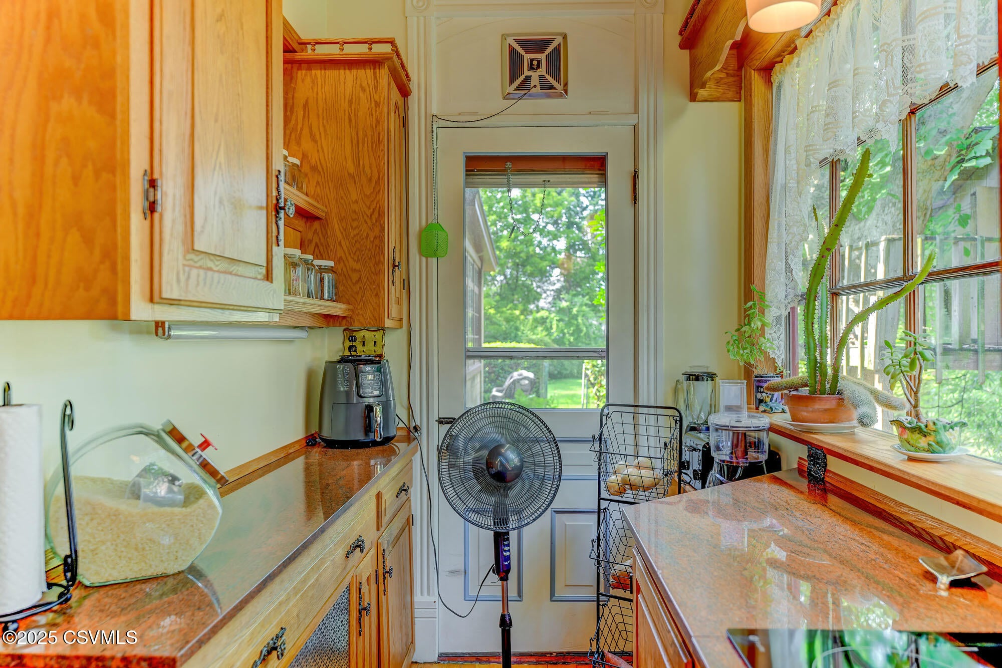 Bloomsburg, Pennsylvania, 17815, United States, 6 Bedrooms Bedrooms, ,3 BathroomsBathrooms,Residential,For Sale,1982925