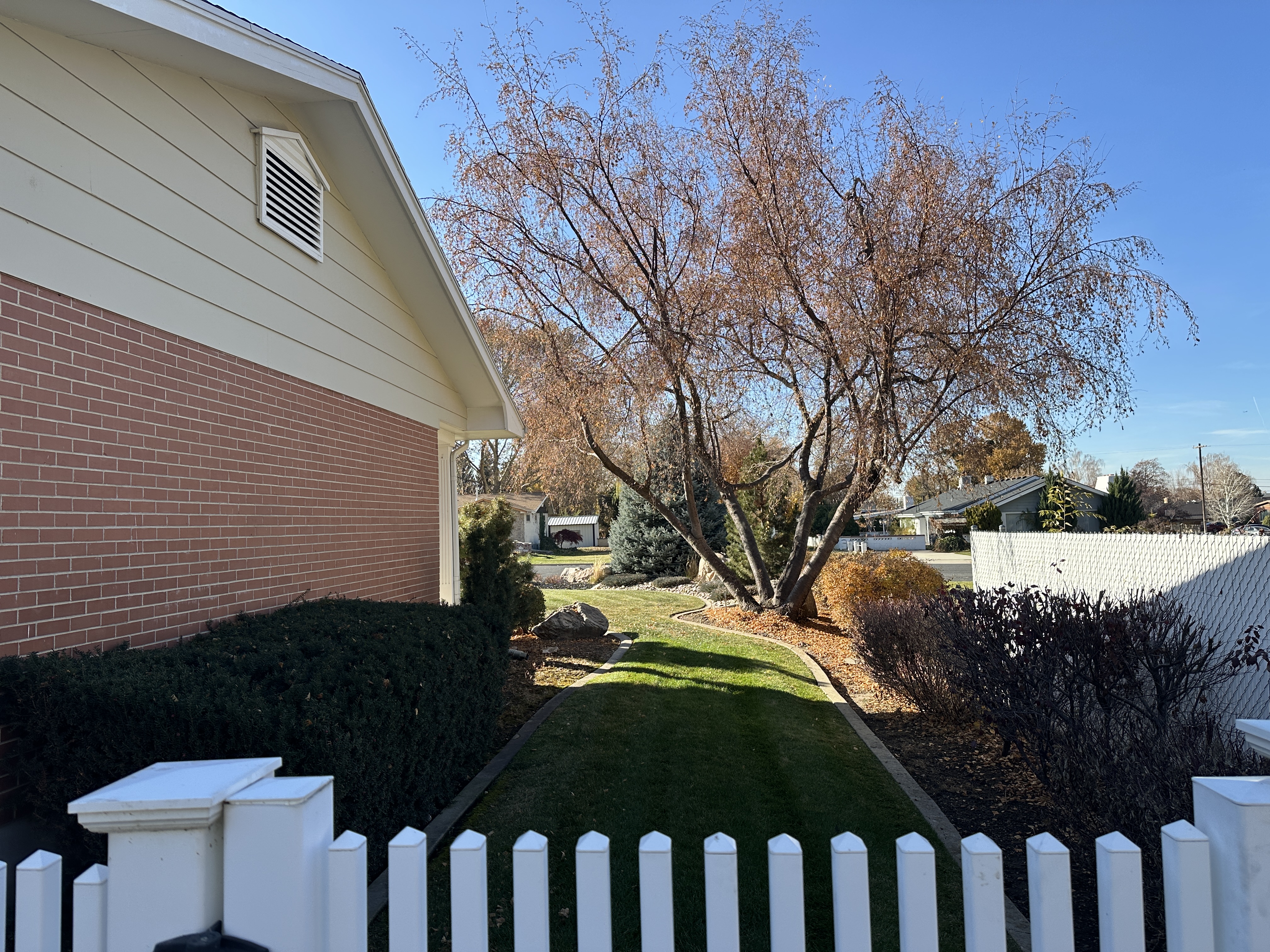 Brigham, Utah, 84302, United States, 5 Bedrooms Bedrooms, ,3 BathroomsBathrooms,Residential,For Sale,1998853