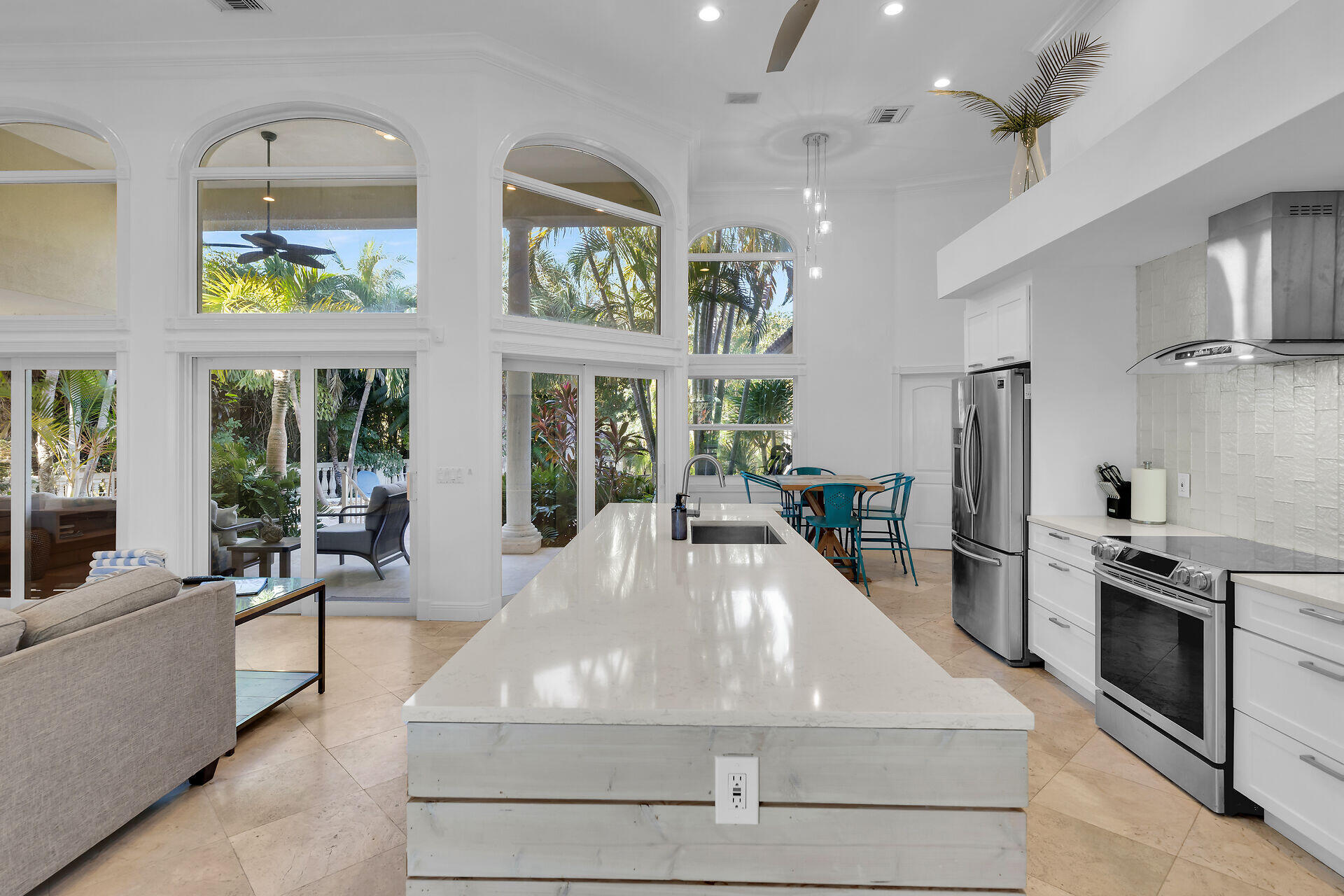 Key Colony, Florida, 33051, United States, 5 Bedrooms Bedrooms, ,3 BathroomsBathrooms,Residential,For Sale,2002039