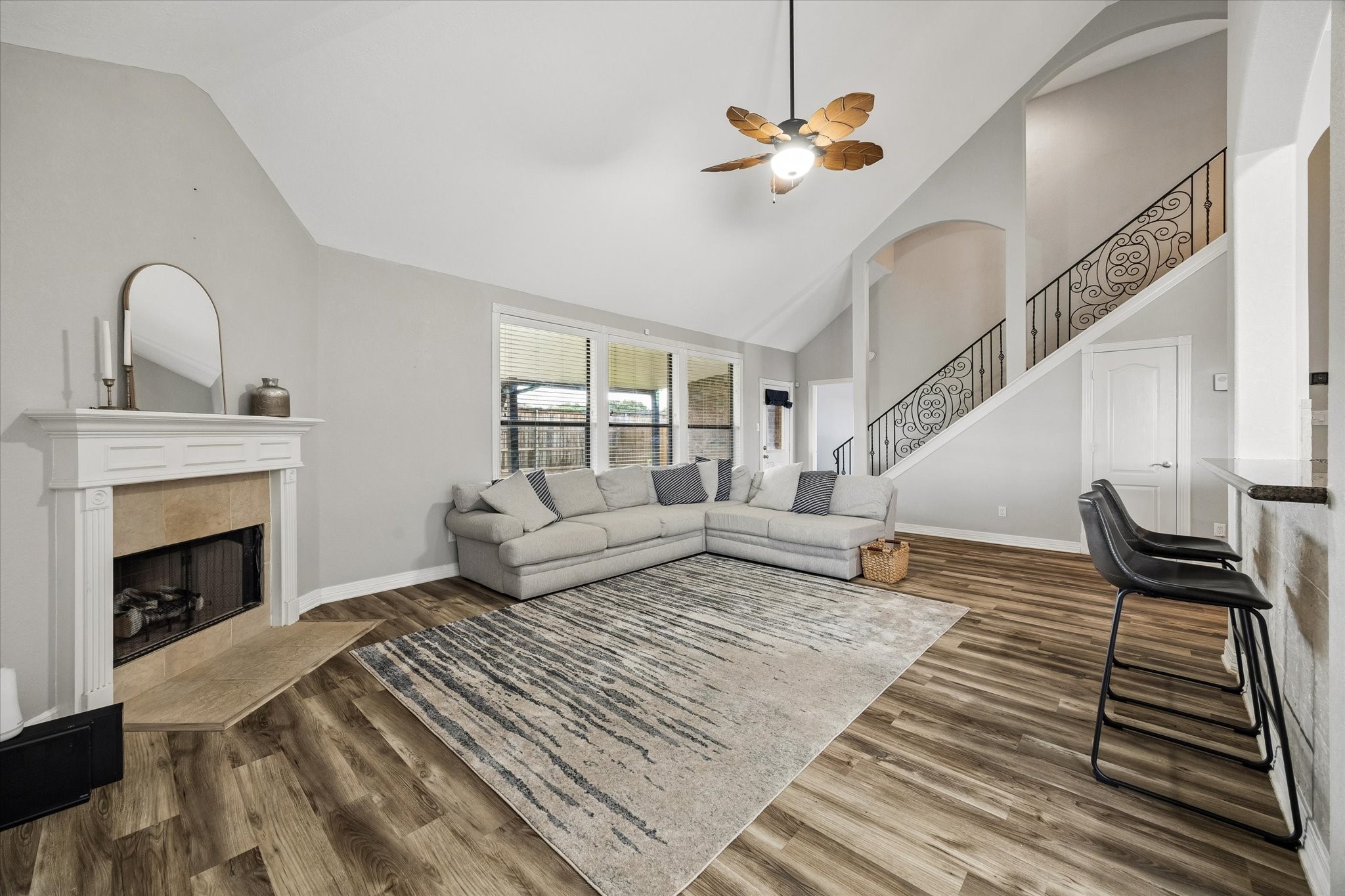  16542 Crossfield Drive - 物件實景