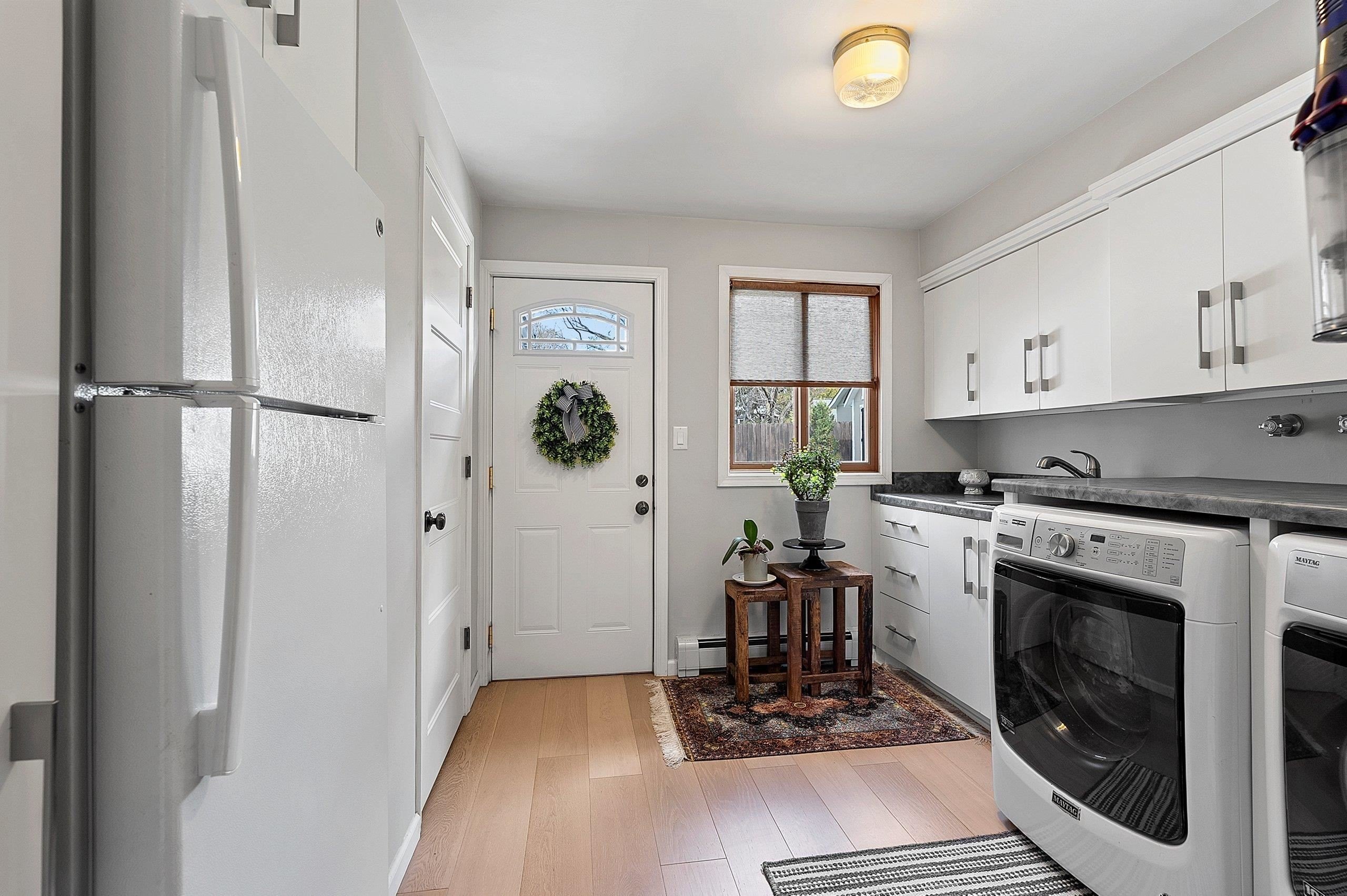 GREEN BAY, Wisconsin, 54301, United States, 4 Bedrooms Bedrooms, ,3 BathroomsBathrooms,Residential,For Sale,2048088