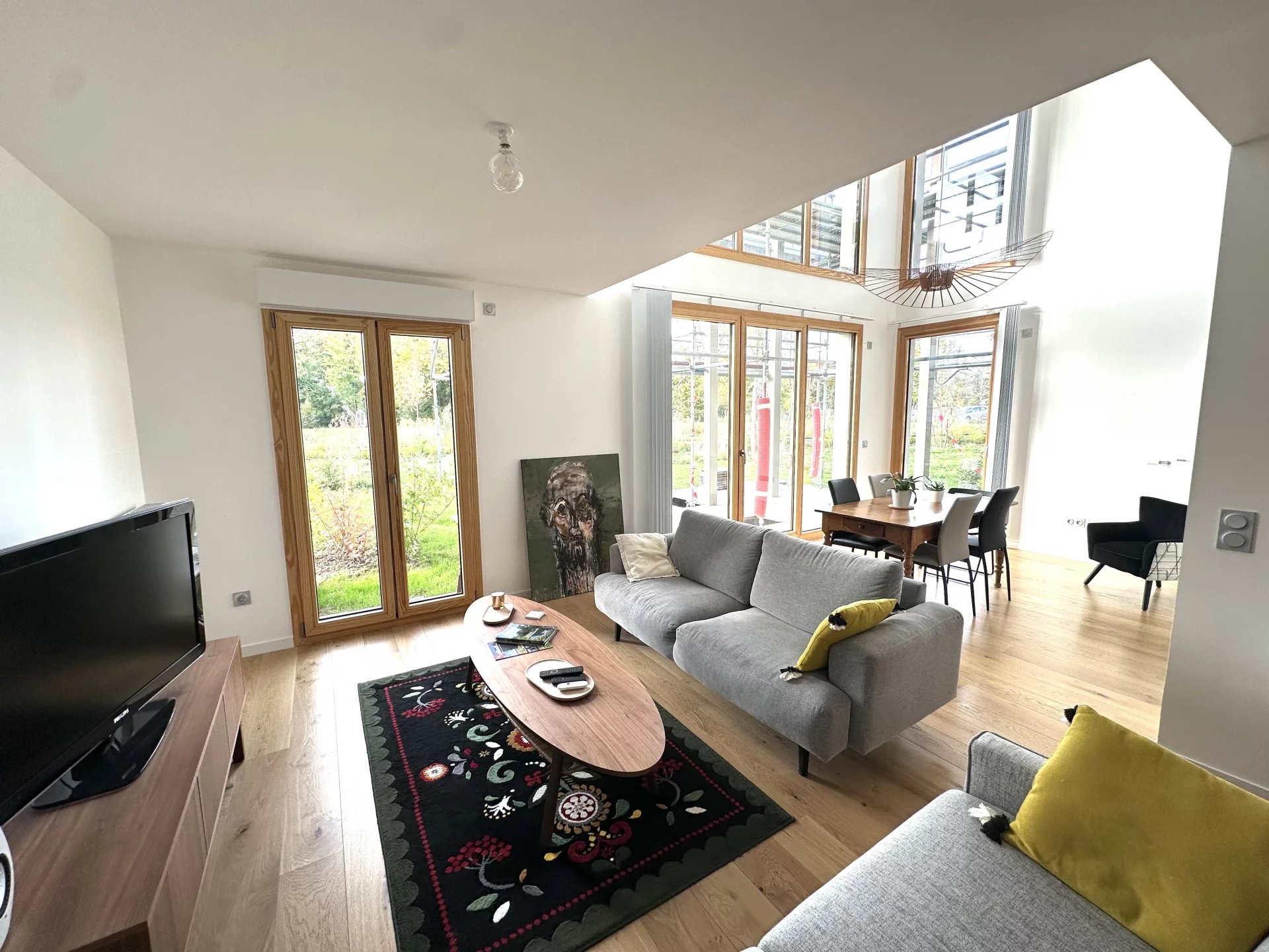 Le Vésinet, Île-de-France, 78110, FR, 2 Bedrooms Bedrooms, ,1 BathroomBathrooms,Residential,For Sale,1994507