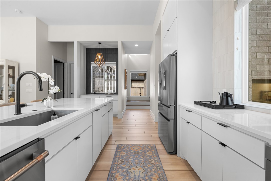 College Station, Texas, 77845, United States, 5 Bedrooms Bedrooms, ,5 BathroomsBathrooms,Residential,For Sale,2028405
