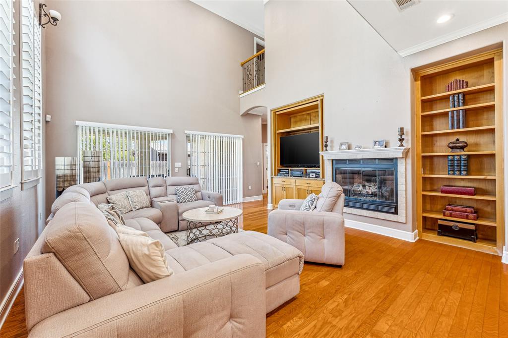 Granbury, Texas, 76048, United States, 4 Bedrooms Bedrooms, ,3 BathroomsBathrooms,Residential,For Sale,1978799