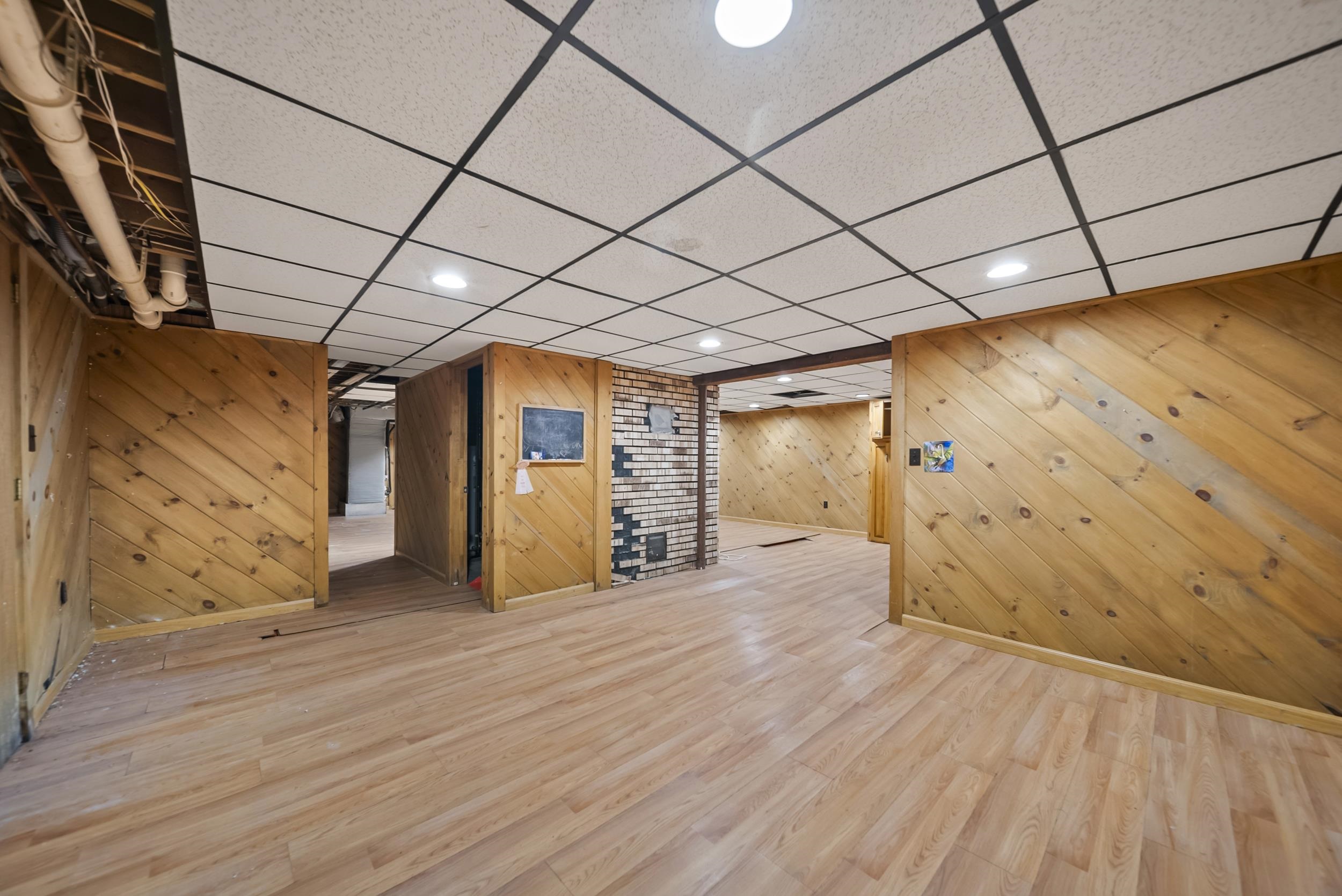 Hollis, New Hampshire, 03049, United States, 7 Bedrooms Bedrooms, ,5 BathroomsBathrooms,Residential,For Sale,1934449