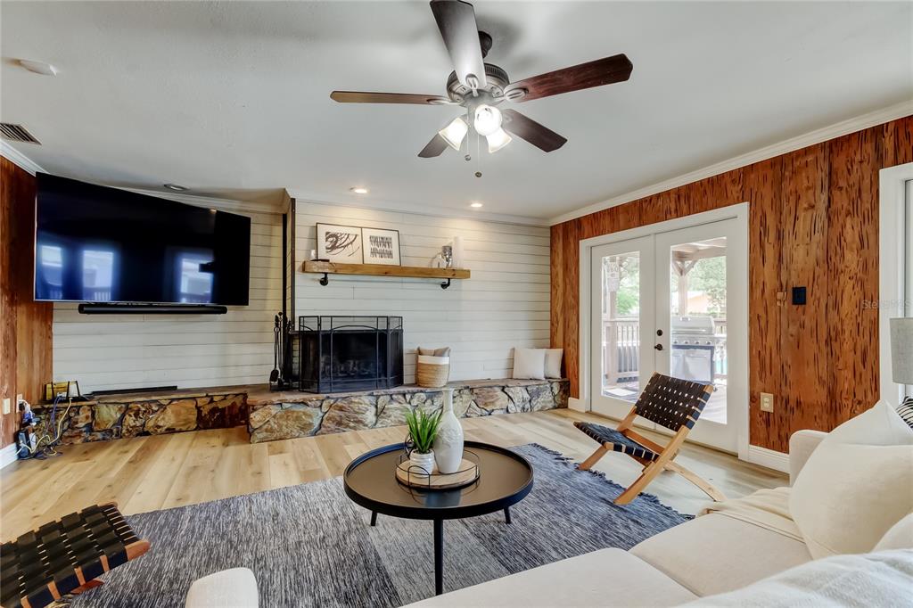 St Petersburg, Florida, 33710, United States, 3 Bedrooms Bedrooms, ,2 BathroomsBathrooms,Residential,For Sale,1877188
