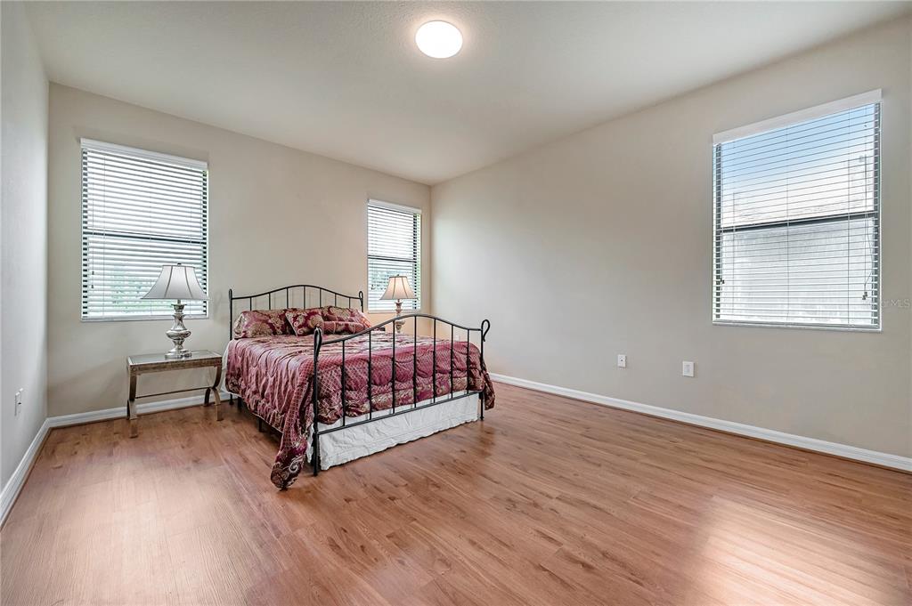 Wesley Chapel, Florida, 33545, United States, 5 Bedrooms Bedrooms, ,3 BathroomsBathrooms,Residential,For Sale,1941692