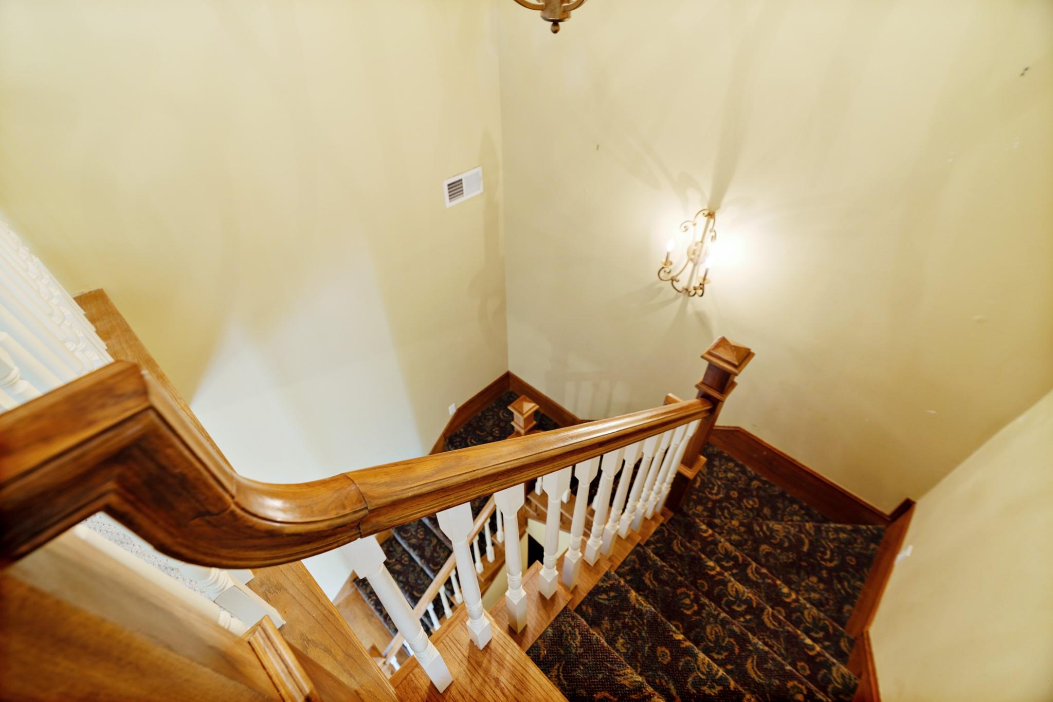 Paris, Texas, 75462, United States, 5 Bedrooms Bedrooms, ,5 BathroomsBathrooms,Residential,For Sale,1990827