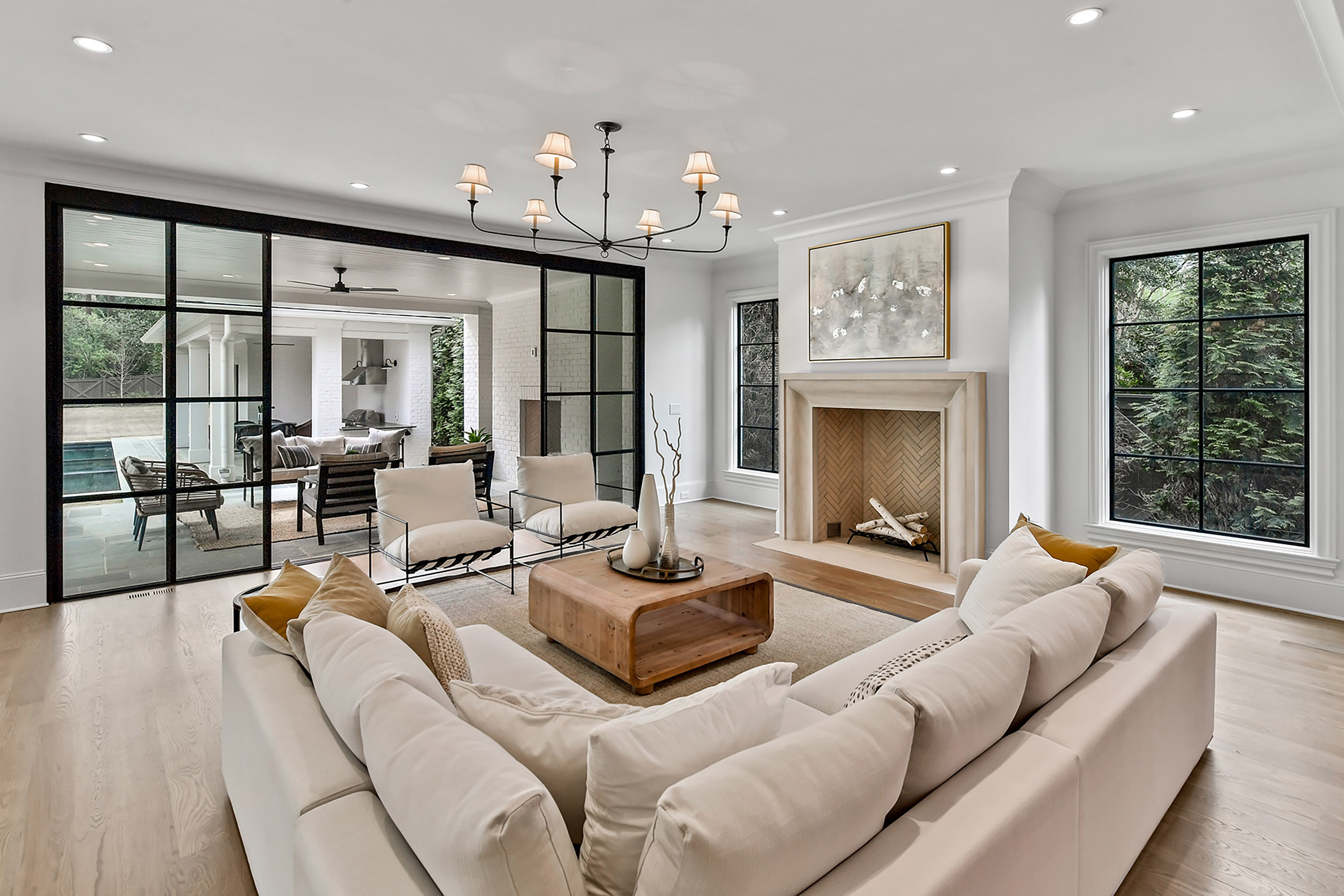  Exquisite Estate Home Moments from Chastain Park - 物件實景