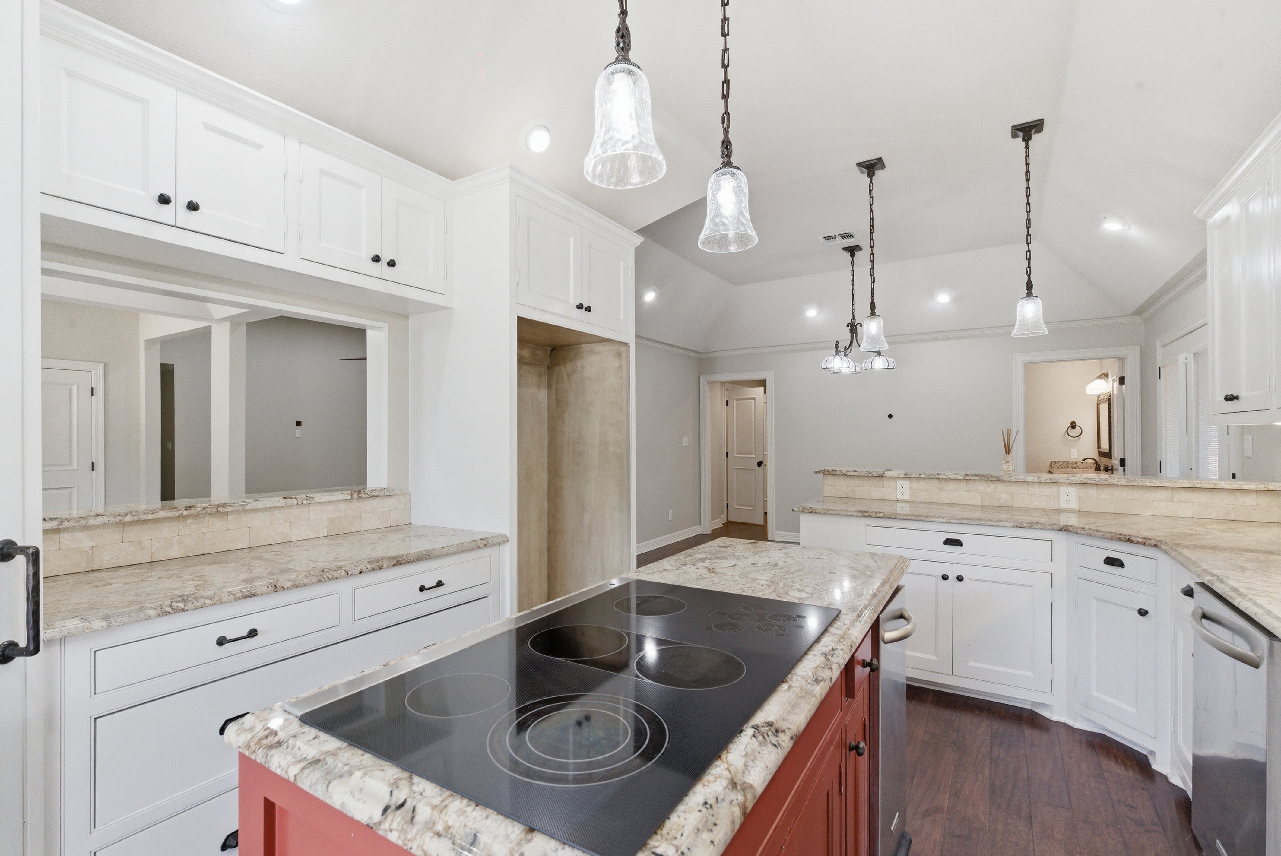  1515 Oak Forest Drive, Graham, TX, 76450 - 物件實景