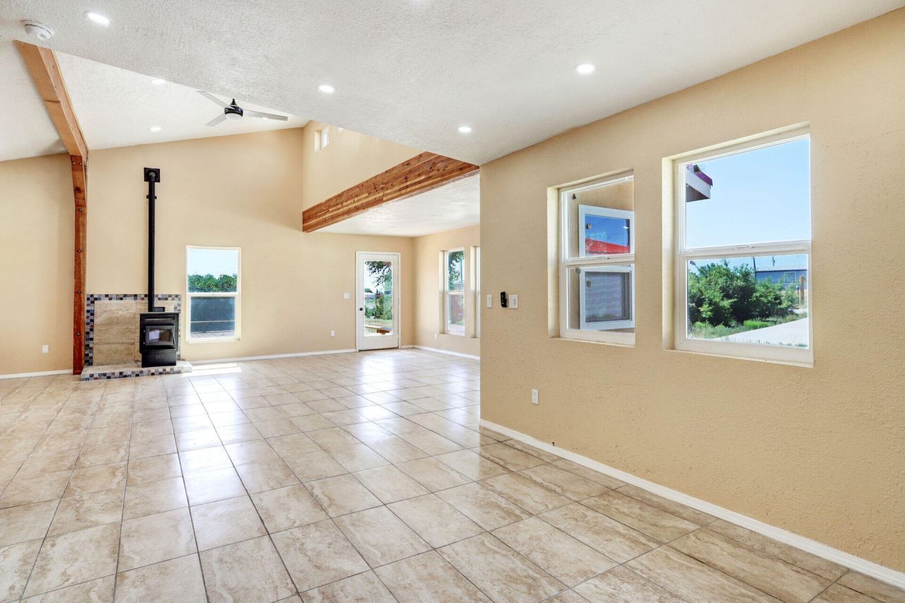 Edgewood, New Mexico, 87015, United States, 4 Bedrooms Bedrooms, ,2 BathroomsBathrooms,Residential,For Sale,1868878