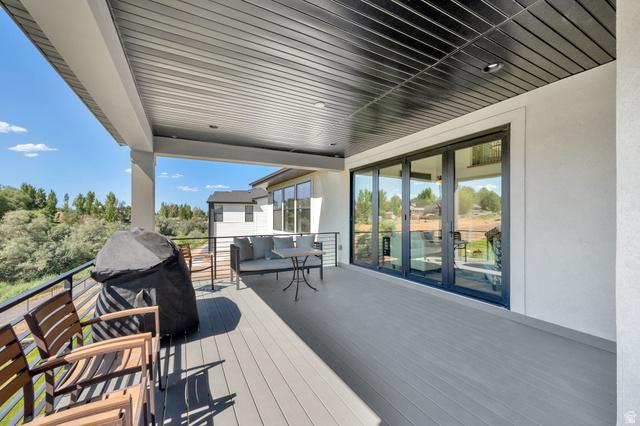 Draper, Utah, 84020, United States, 4 Bedrooms Bedrooms, ,4 BathroomsBathrooms,Residential,For Sale,2010415