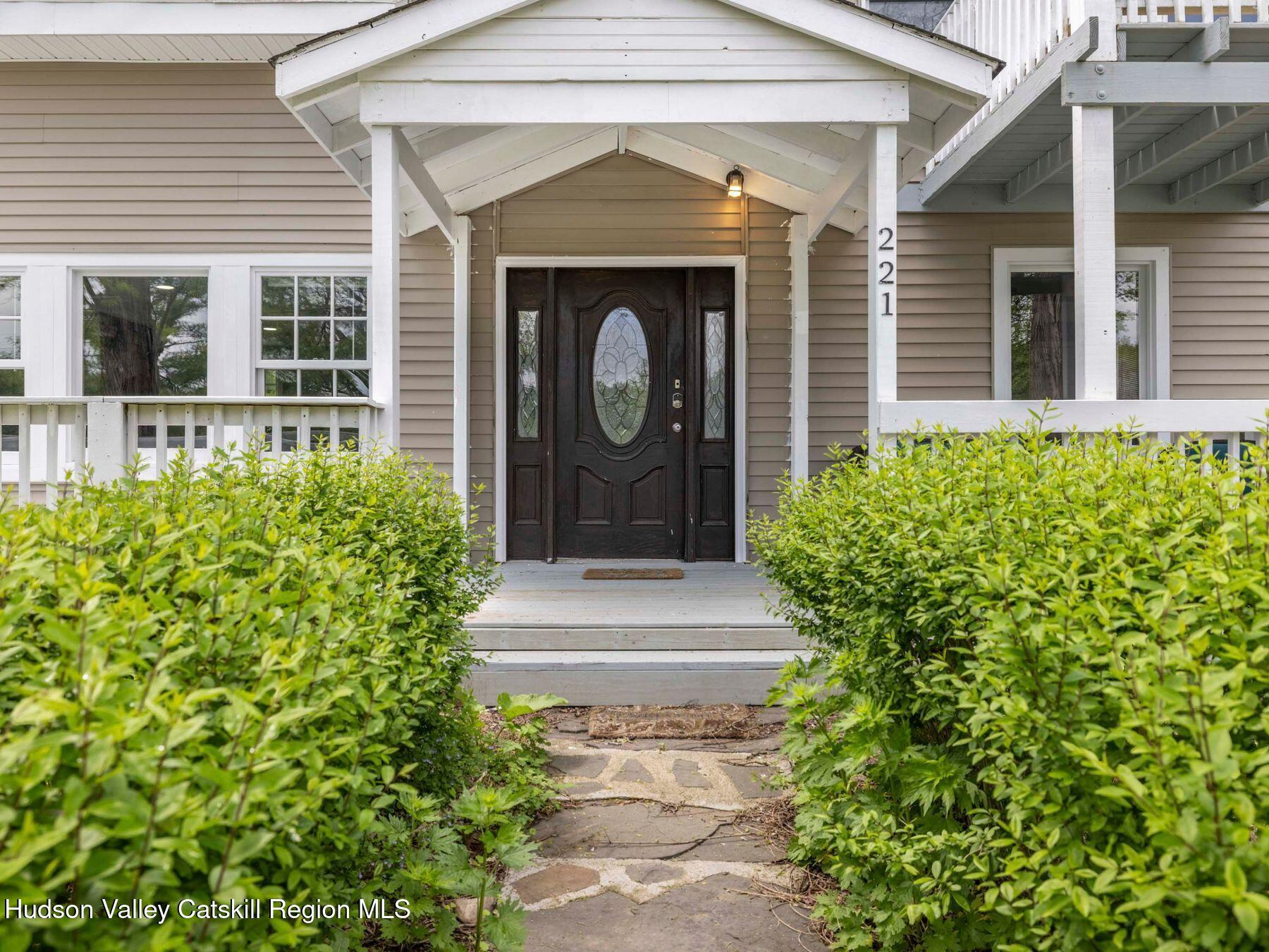 Cairo, New York, 12413, United States, 4 Bedrooms Bedrooms, ,4 BathroomsBathrooms,Residential,For Sale,1827248