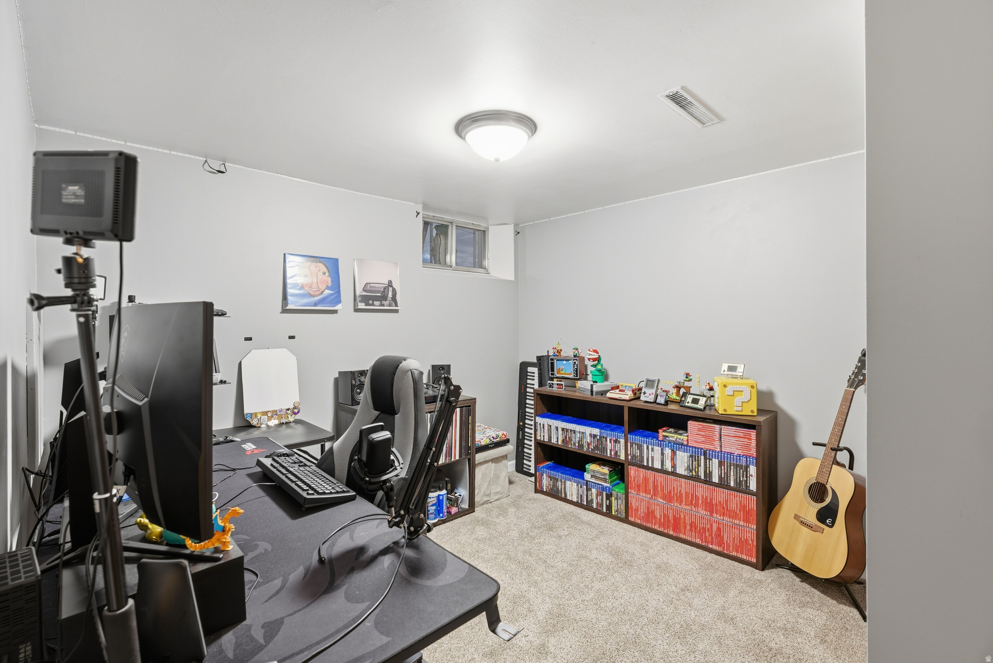 Clearfield, Utah, 84015, United States, 6 Bedrooms Bedrooms, ,2 BathroomsBathrooms,Residential,For Sale,1992038