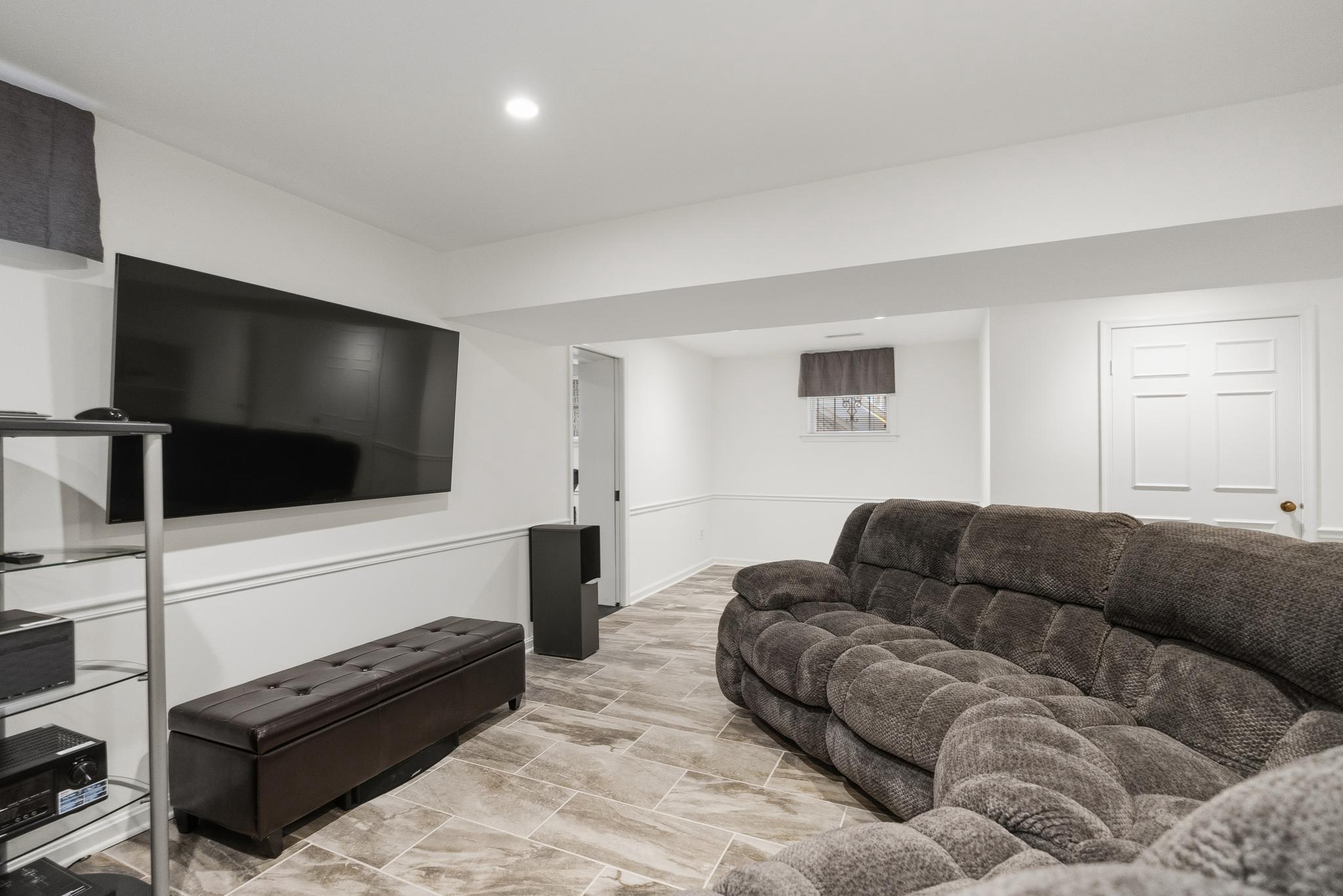  7905 Belleflower Drive, Springfield, VA, 22152 - 物件實景