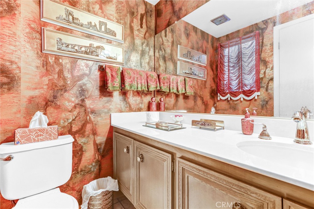 Tarzana, California, 91356, United States, 3 Bedrooms Bedrooms, ,3 BathroomsBathrooms,Residential,For Sale,1986102