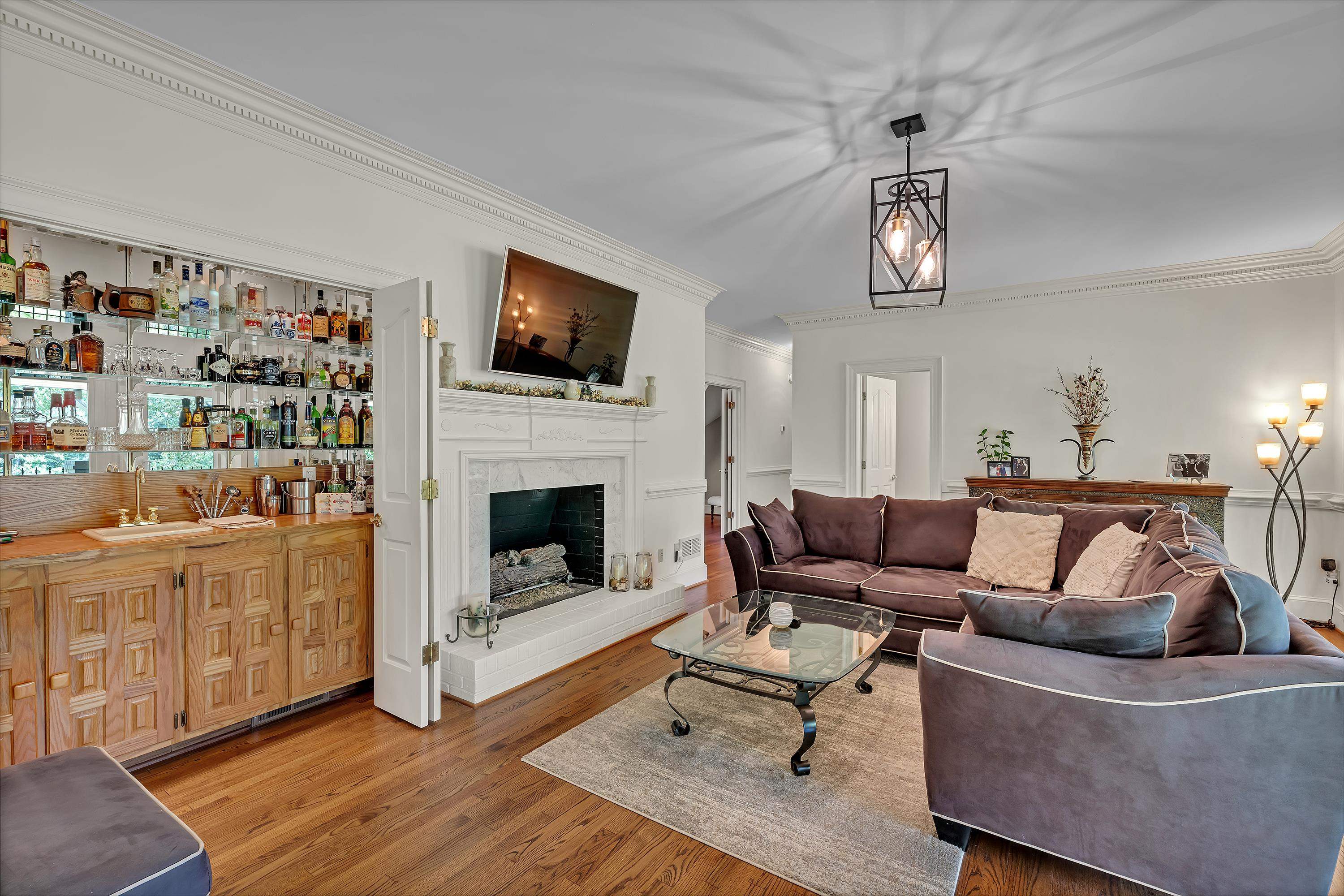 Spartanburg, South Carolina, 29306, United States, 5 Bedrooms Bedrooms, ,7 BathroomsBathrooms,Residential,For Sale,1876229
